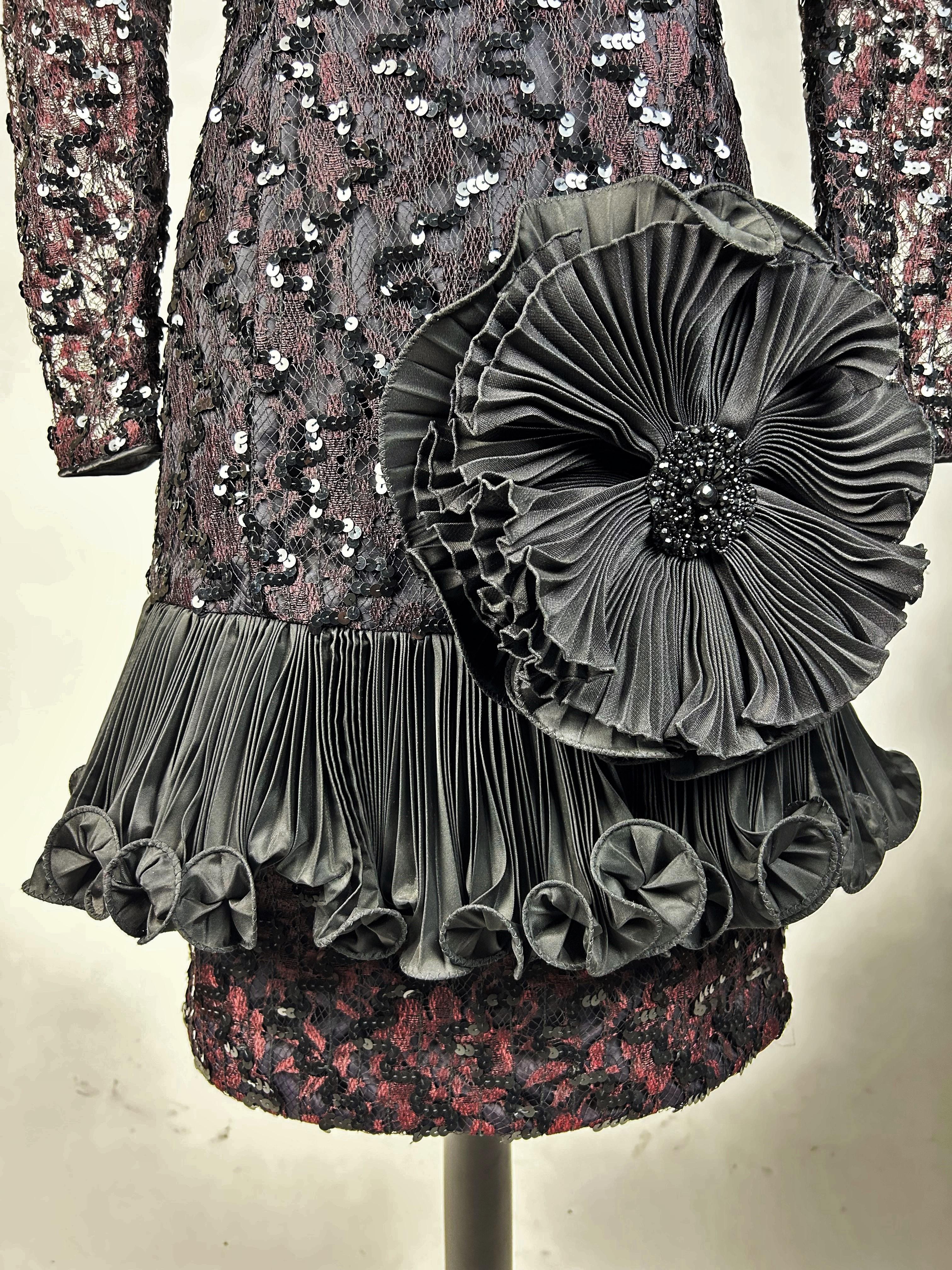 Abito da cocktail in pizzo e paillettes di Louis Féraud Haute Couture Circa 1985 In condizioni buone in vendita a Toulon, FR