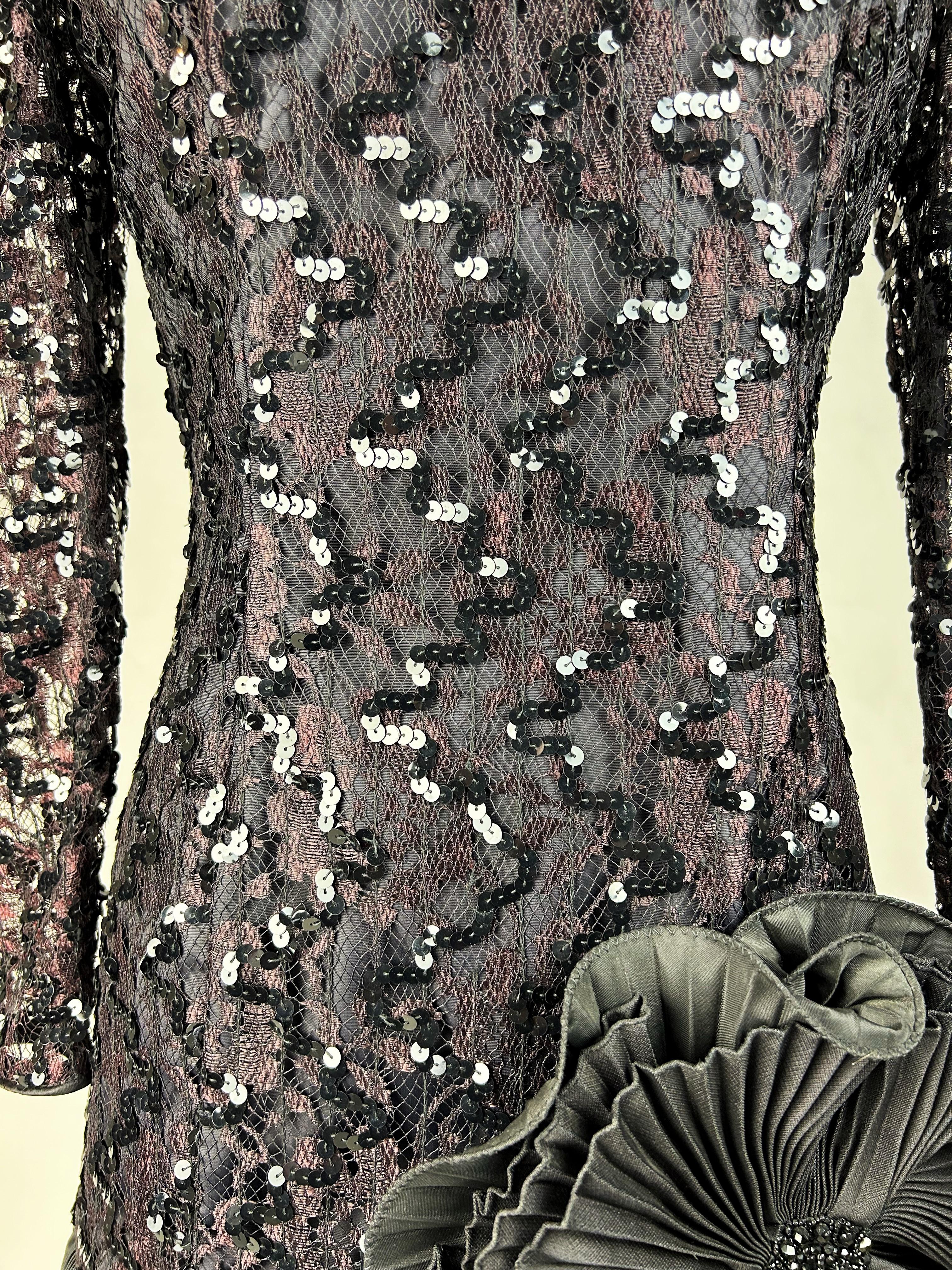 Women's Cocktail dress in lace and sequins by Louis Féraud Haute Couture Circa 1985 For Sale