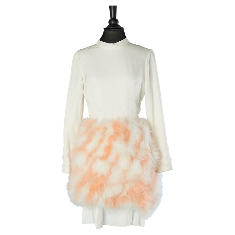 Cocktail dress in offwhite rayon and feathers Lord and Taylor 5th