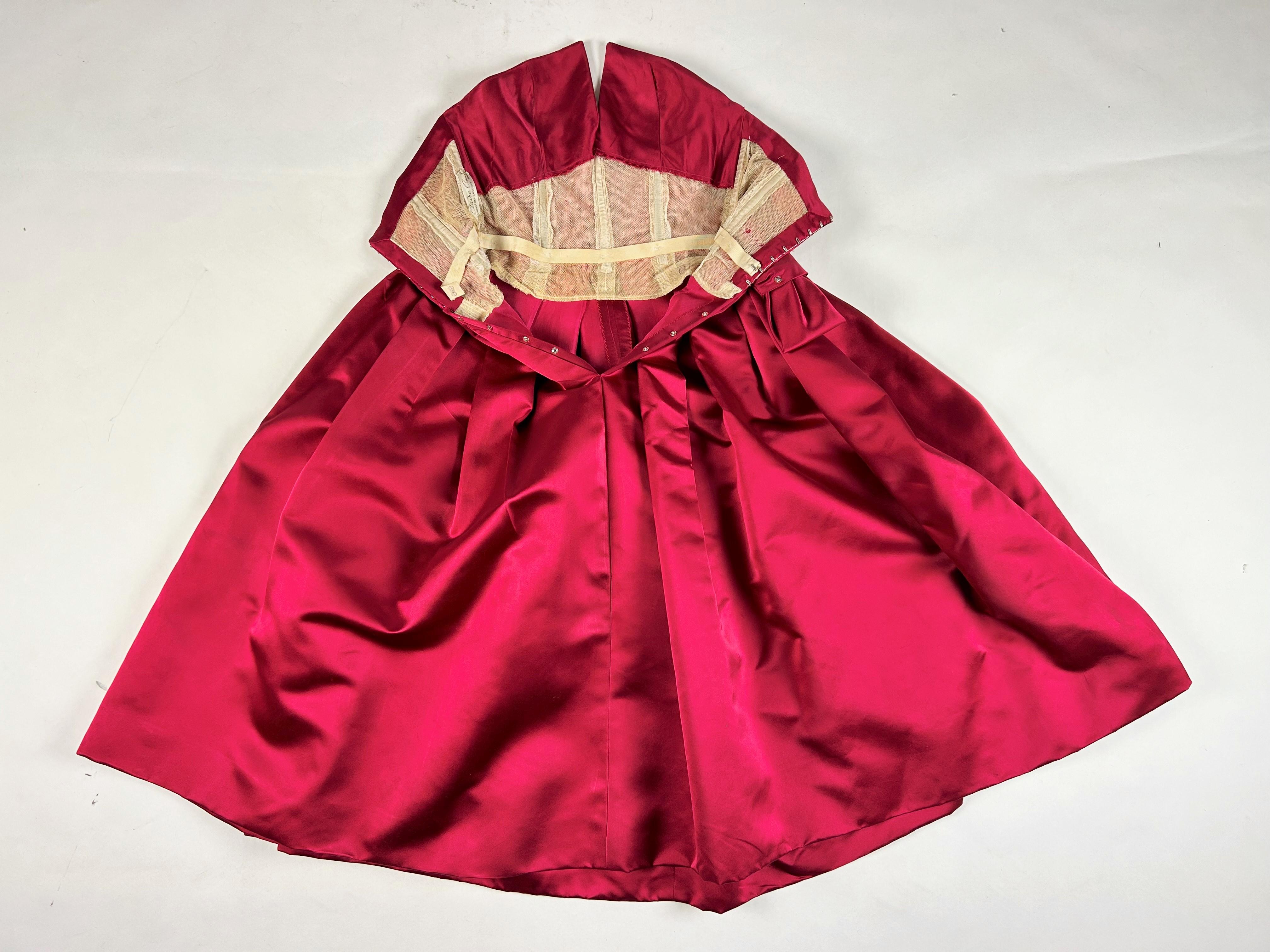 Cocktail dress in raspberry satin in the style of Christian Dior - Paris C. 1955 9