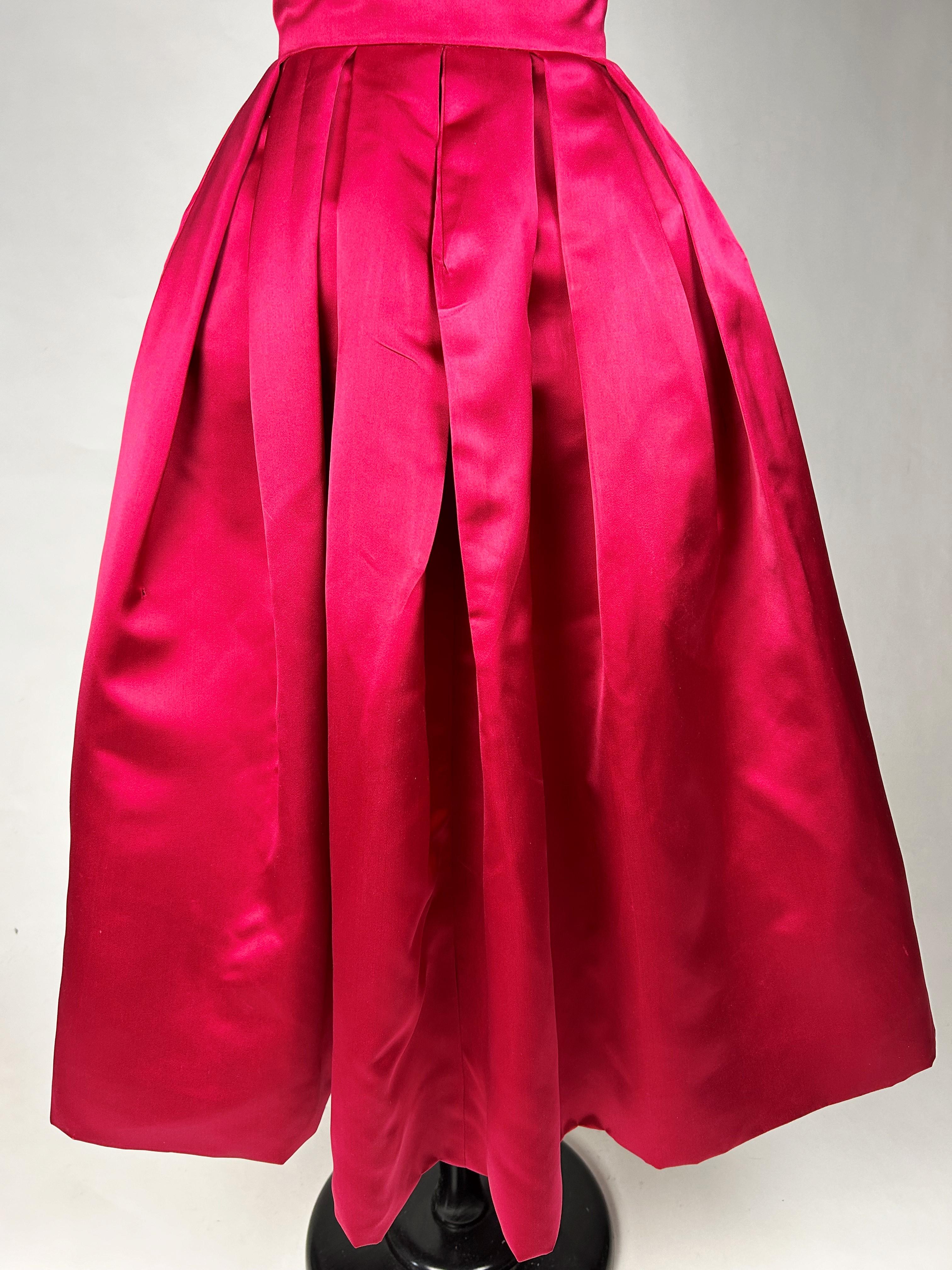 Cocktail dress in raspberry satin in the style of Christian Dior - Paris C. 1955 12