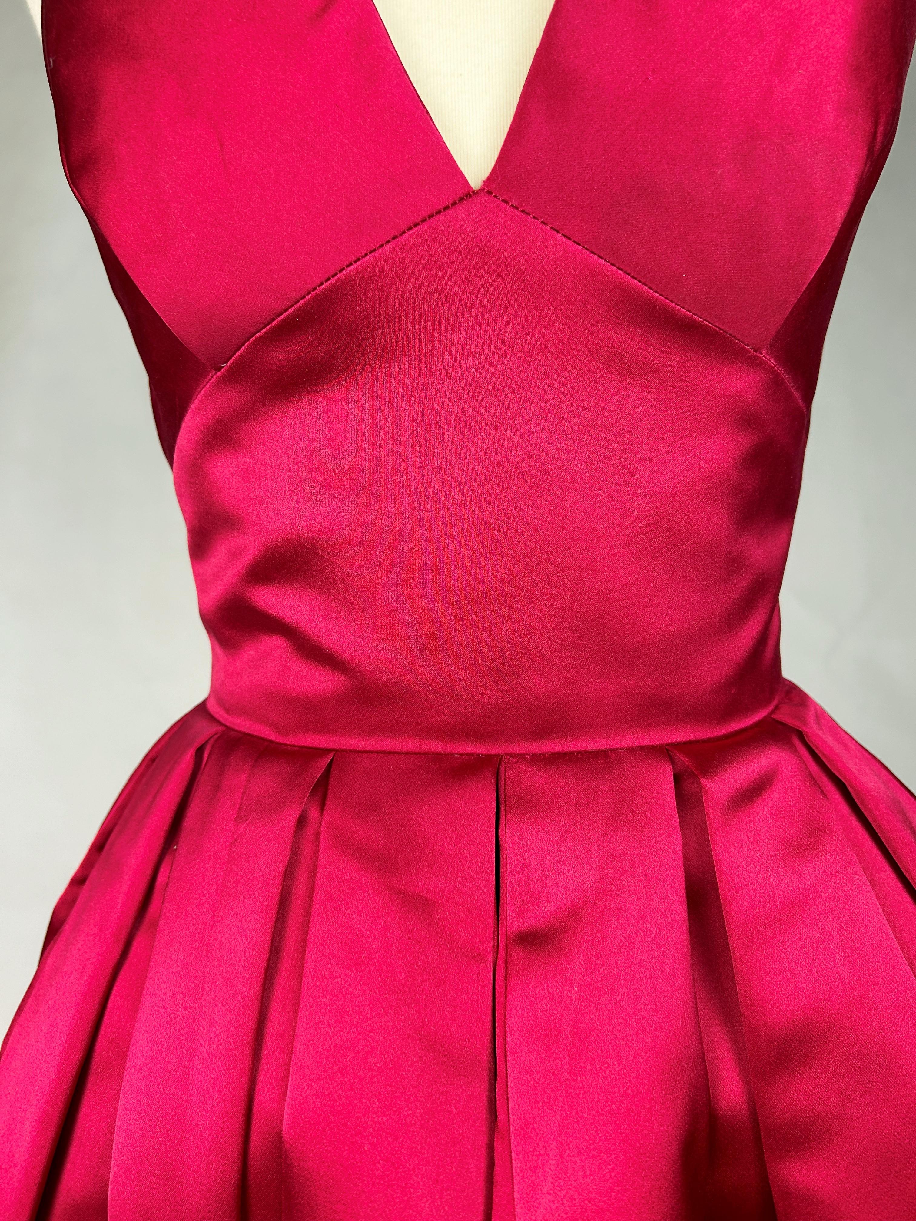 Cocktail dress in raspberry satin in the style of Christian Dior - Paris C. 1955 2