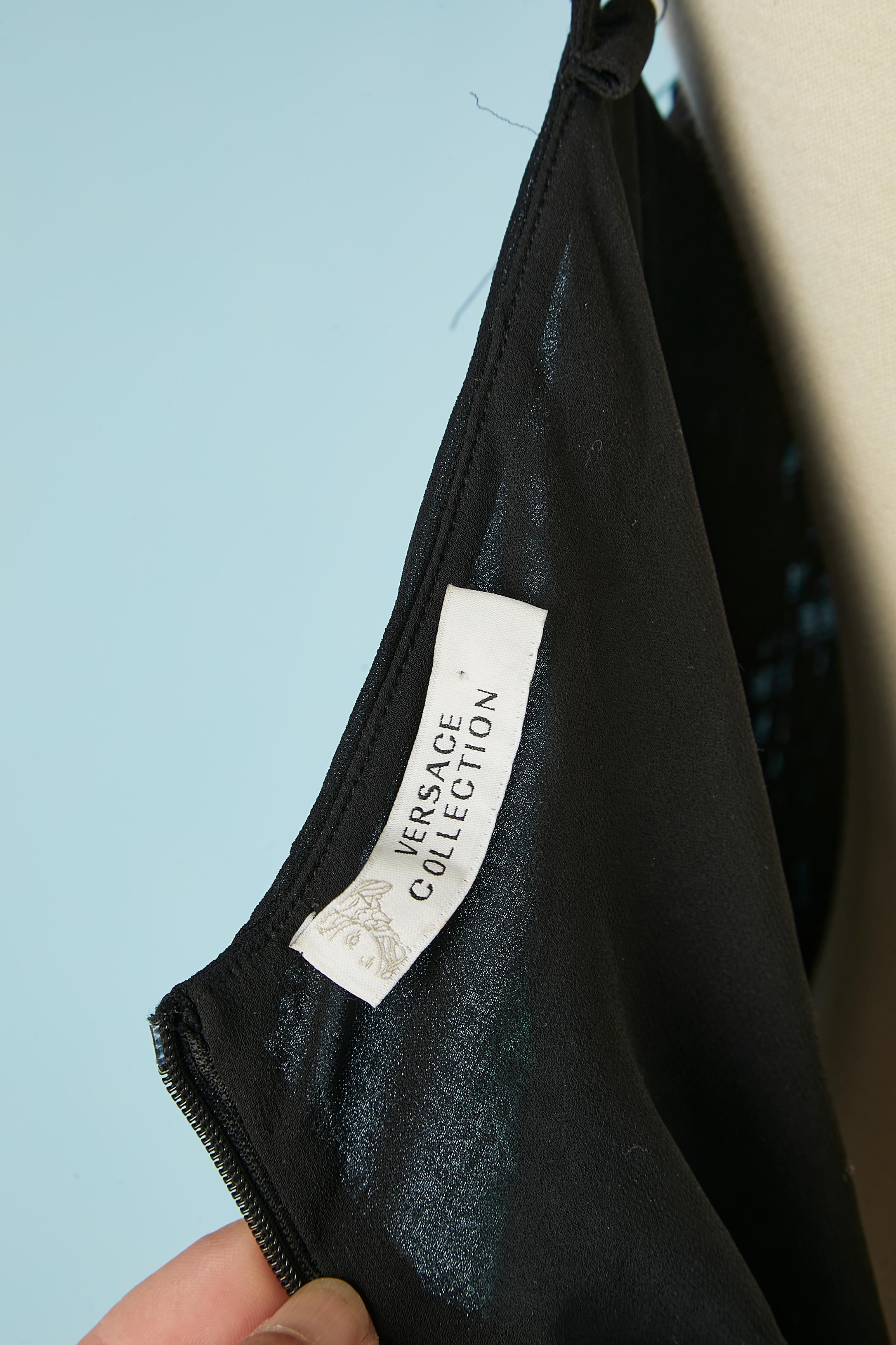 Robe de cocktail à longs sequins bleus, verts et noirs VERSACE COLLECTION en vente 3