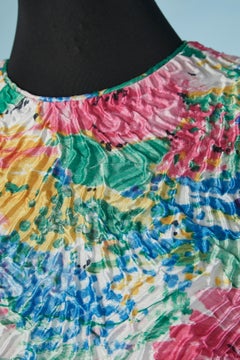 Abito da cocktail con stampa floreale e volant in taffetà rosa bordo Travilla