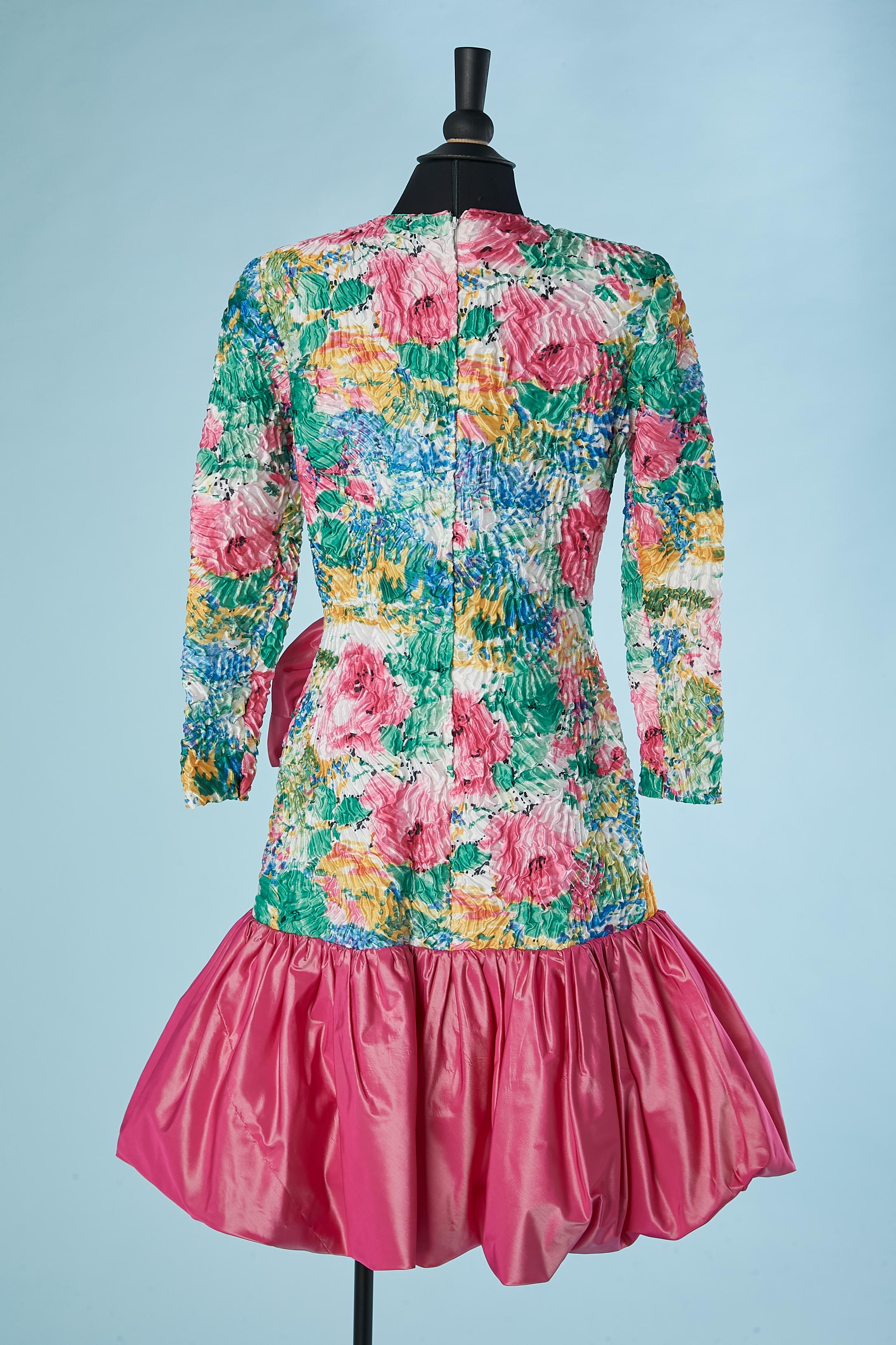 Cocktail dress with flower print and pink taffeta ruffles edge TRAVILLA For Sale 2