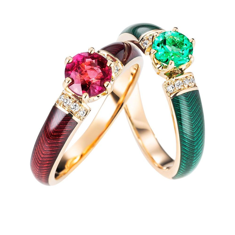Im Angebot: Smaragd 0,45 Karat grüner transluzenter Emaille-Ring aus 18 Karat Gelbgold mit 8 Diamanten () 6