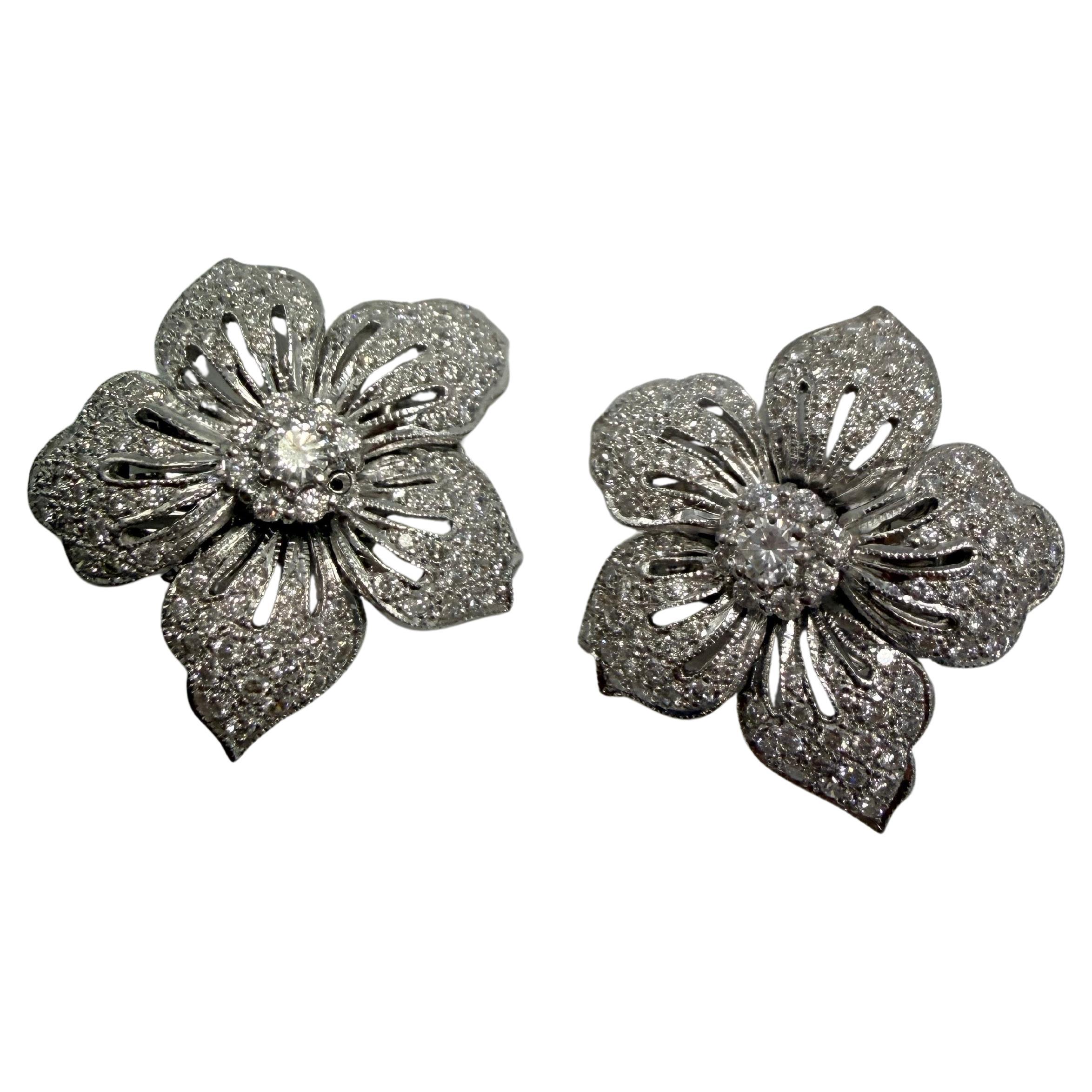 Orecchini con diamanti a fiore da cocktail clip Orecchini con diamanti in oro 18KT