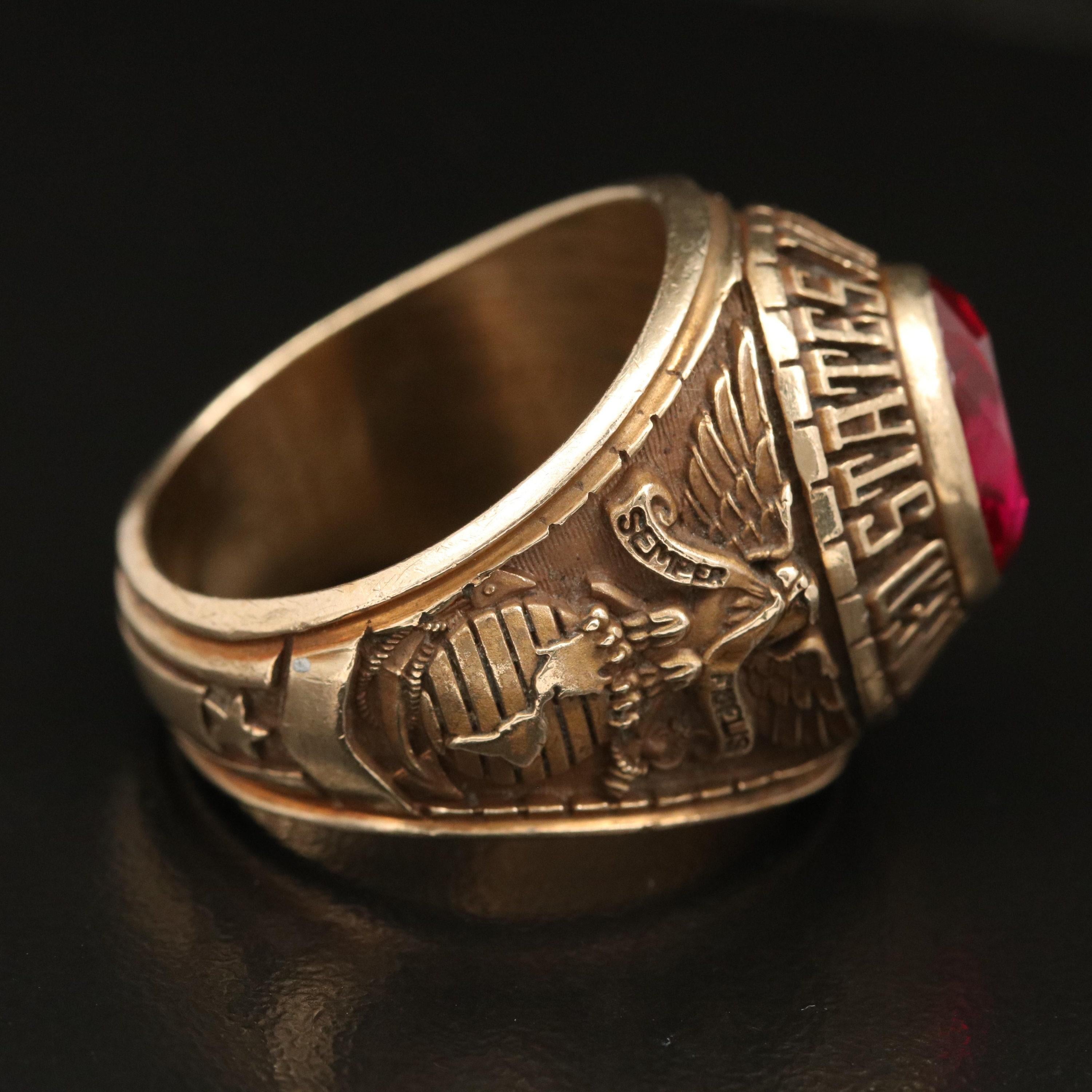 For Sale:  Vintage 4 Carat Natural Ruby Cocktail Ring in 18K Gold, Men's Gold Fashion Band 2