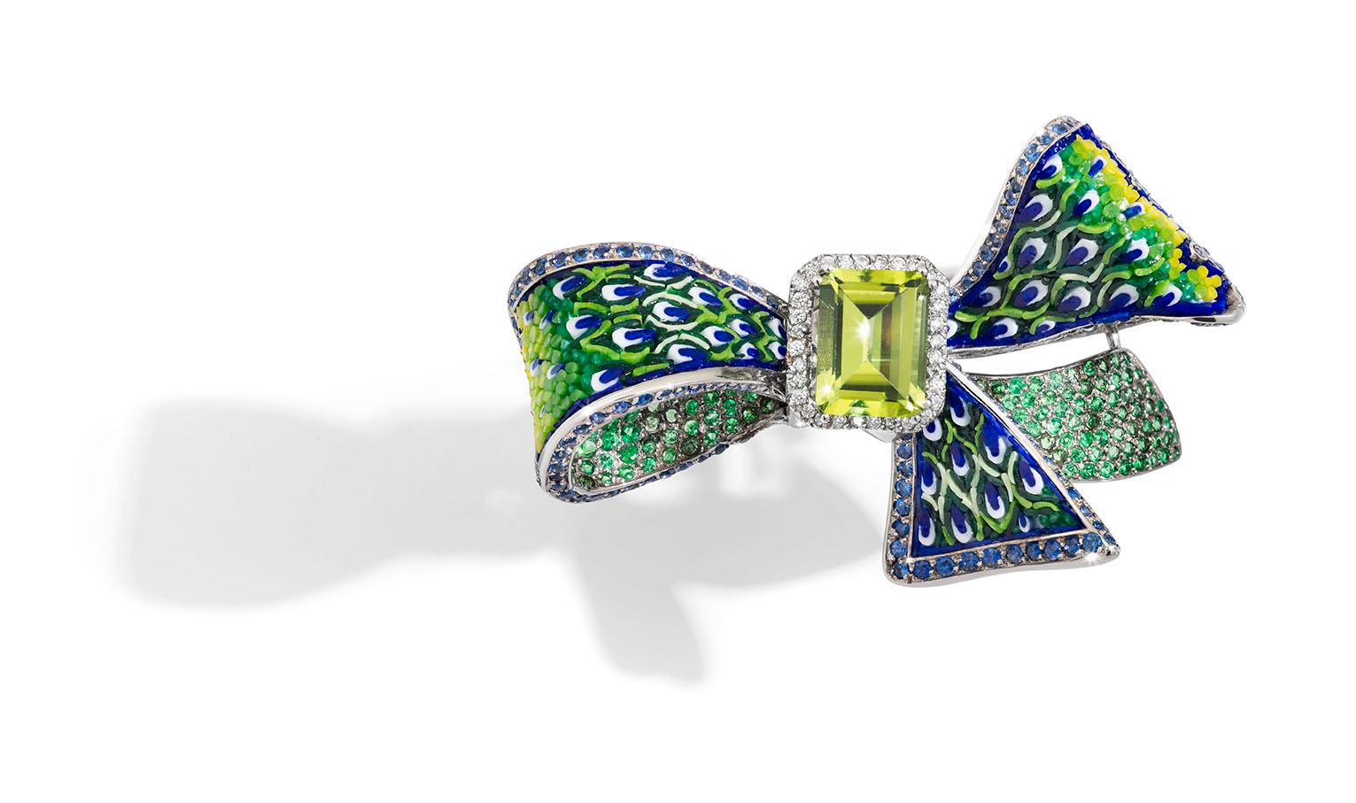 For Sale:  Cocktail Ribbon Ring Peridot White Gold White Diamonds Handdecorated Micromosaic 2