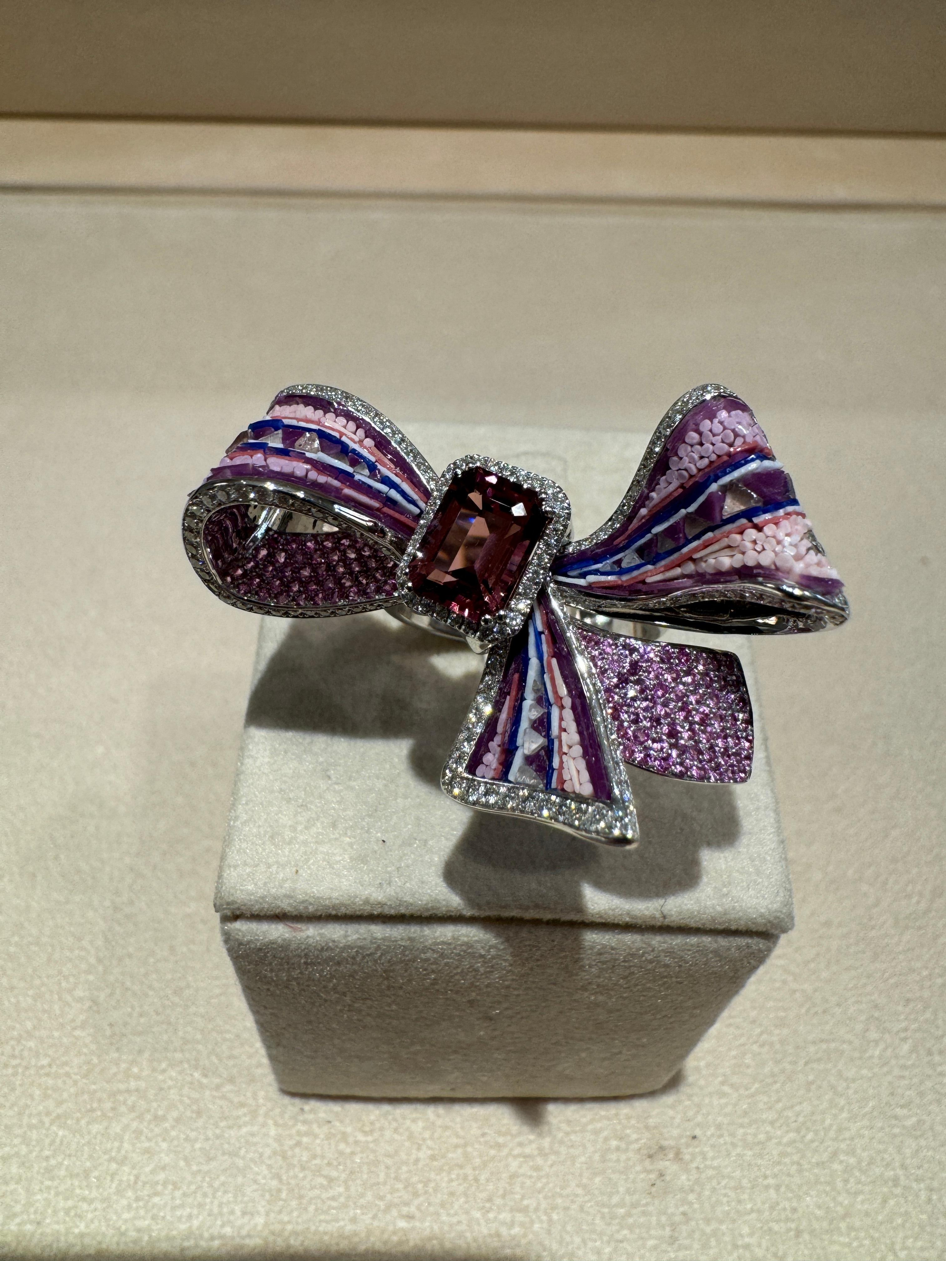 For Sale:  Cocktail Ring in White Gold, White Diamonds, Sapphires and Decorated Micromosaic 3