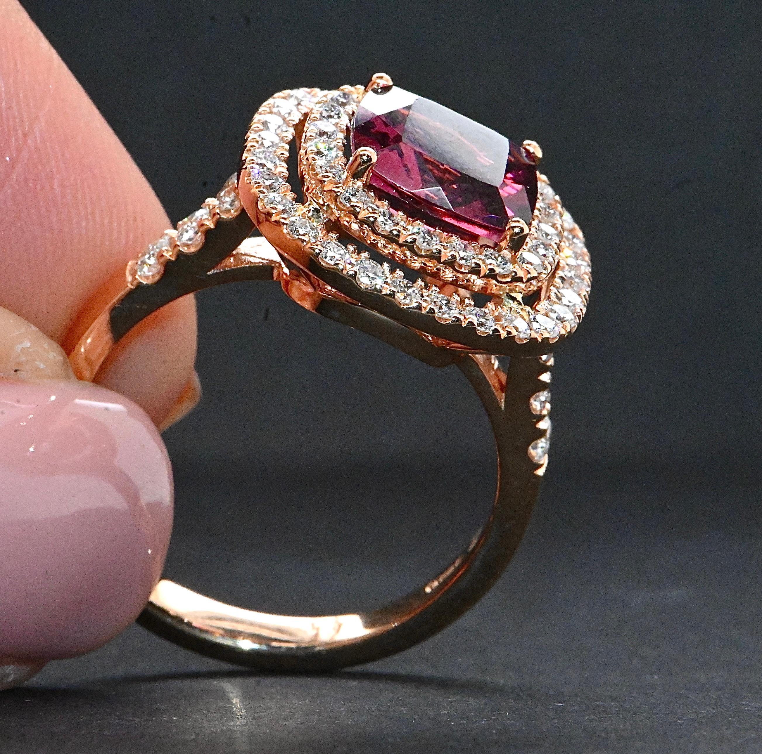 Anello Cocktail in oro rosa 18 carati con rodolite e diamanti 0,640 carati in vendita 2