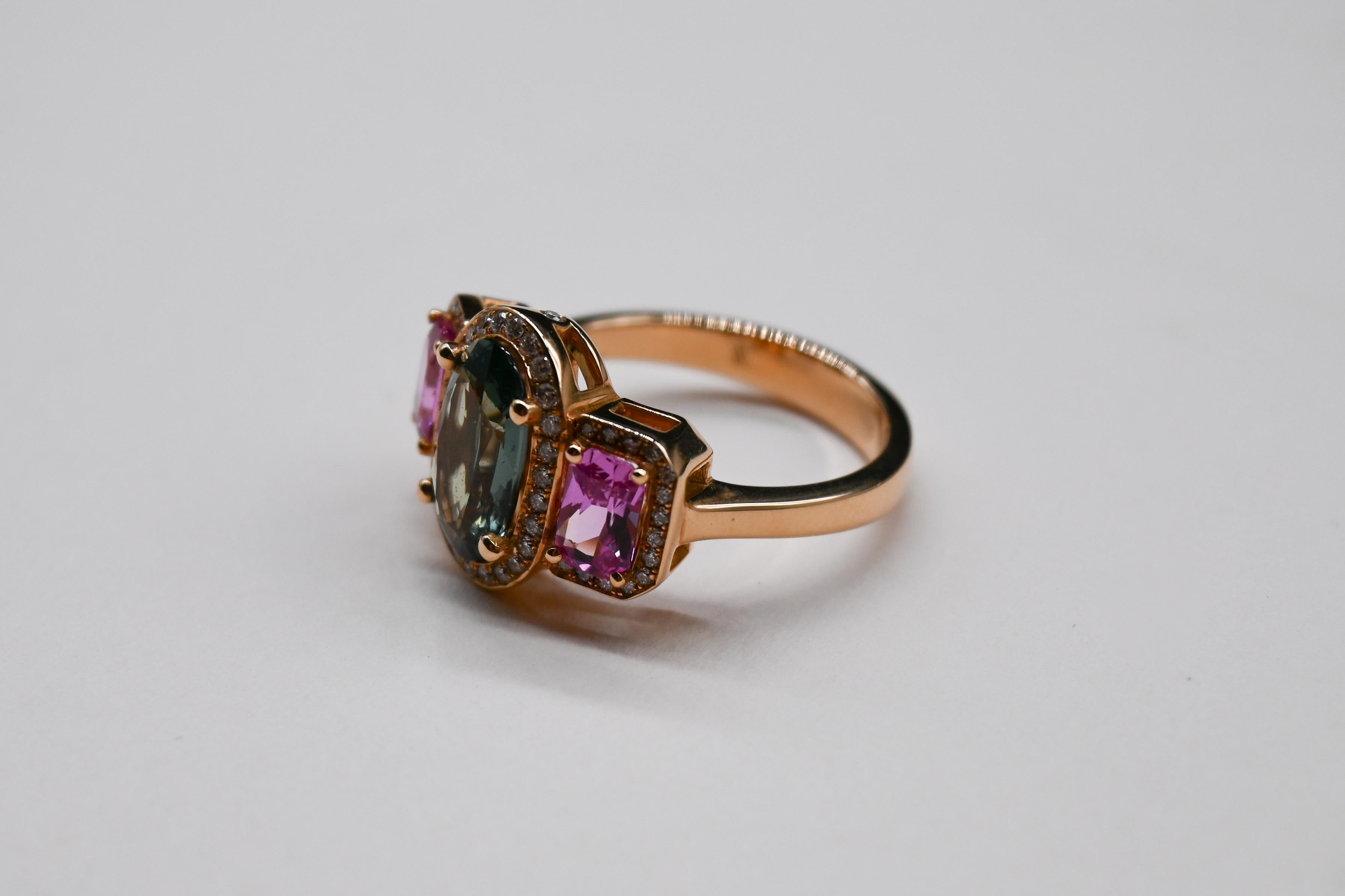 Cocktail Ring 18 Carat Rose Gold Green Sapphire Pink Sapphire and Diamonds In Excellent Condition For Sale In Vannes, FR