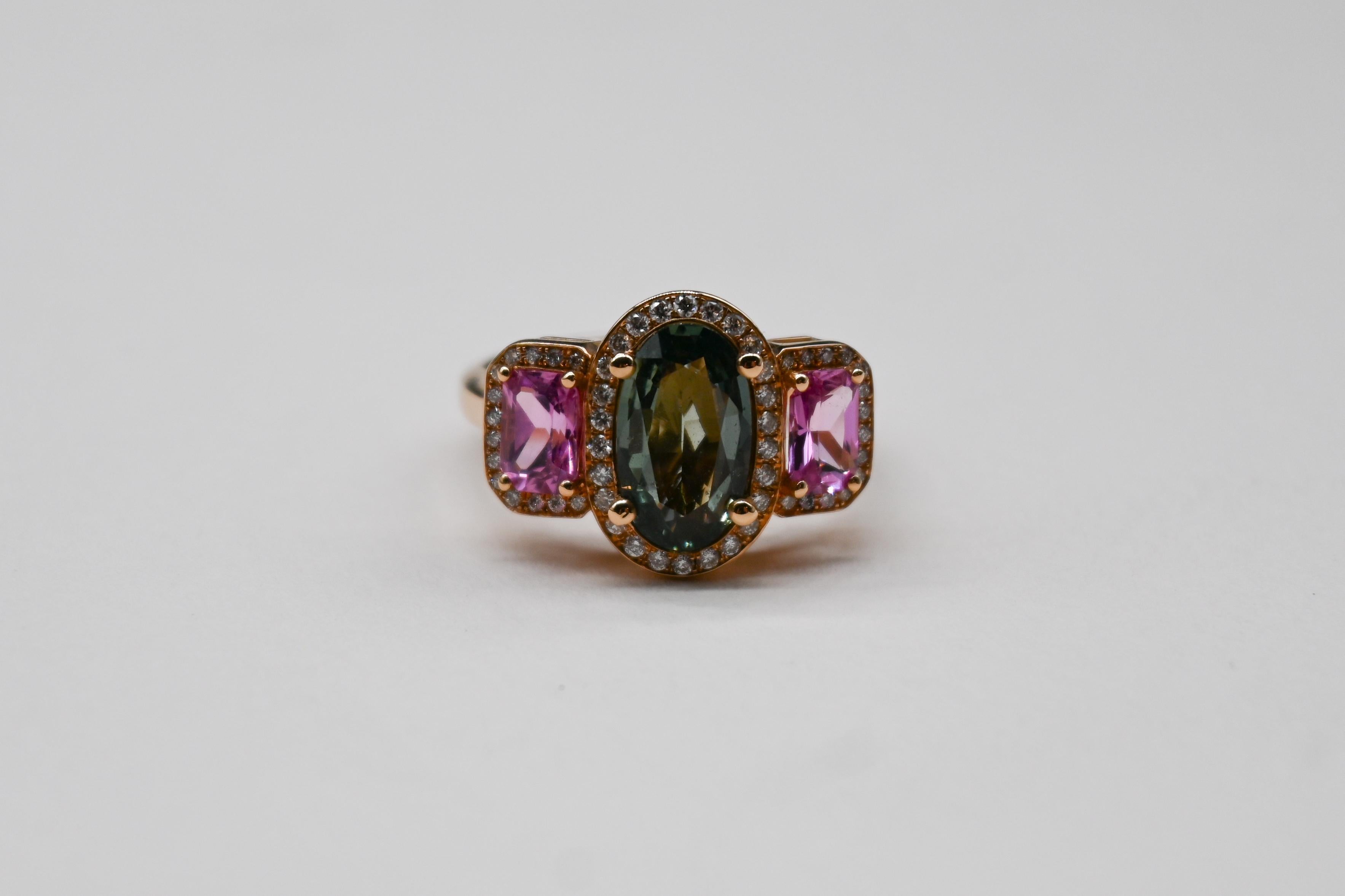Women's Cocktail Ring 18 Carat Rose Gold Green Sapphire Pink Sapphire and Diamonds For Sale