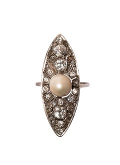 Cocktail ring 18k gold with Flood pearl & Diamonds