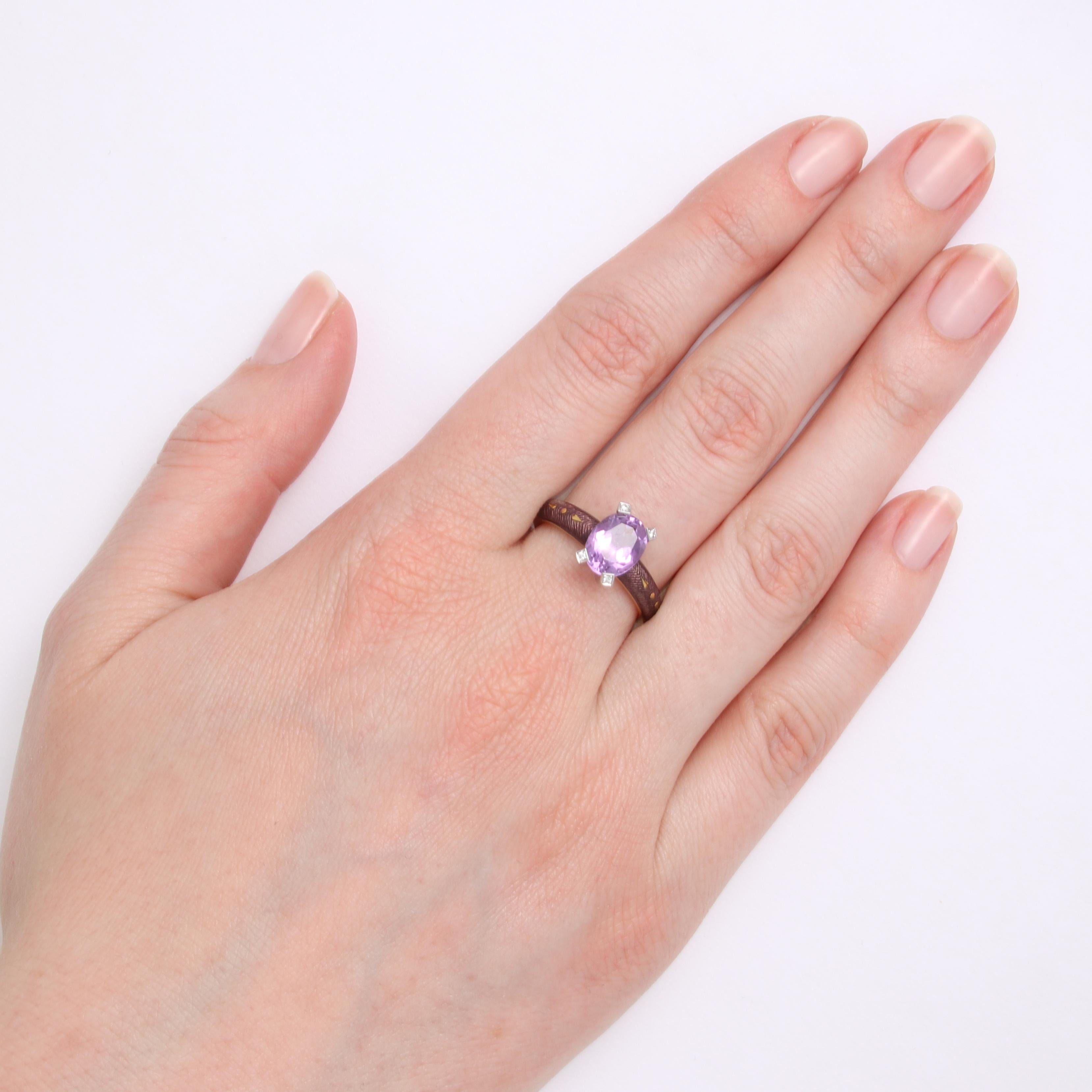 Bague cocktail, améthyste, émail vitrifié violet, or jaune 18 carats, 4 diamants en vente 2