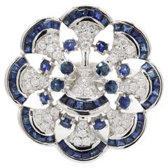 Anillo de cóctel Anillo de zafiro azul y diamantes en oro blanco de 14 quilates