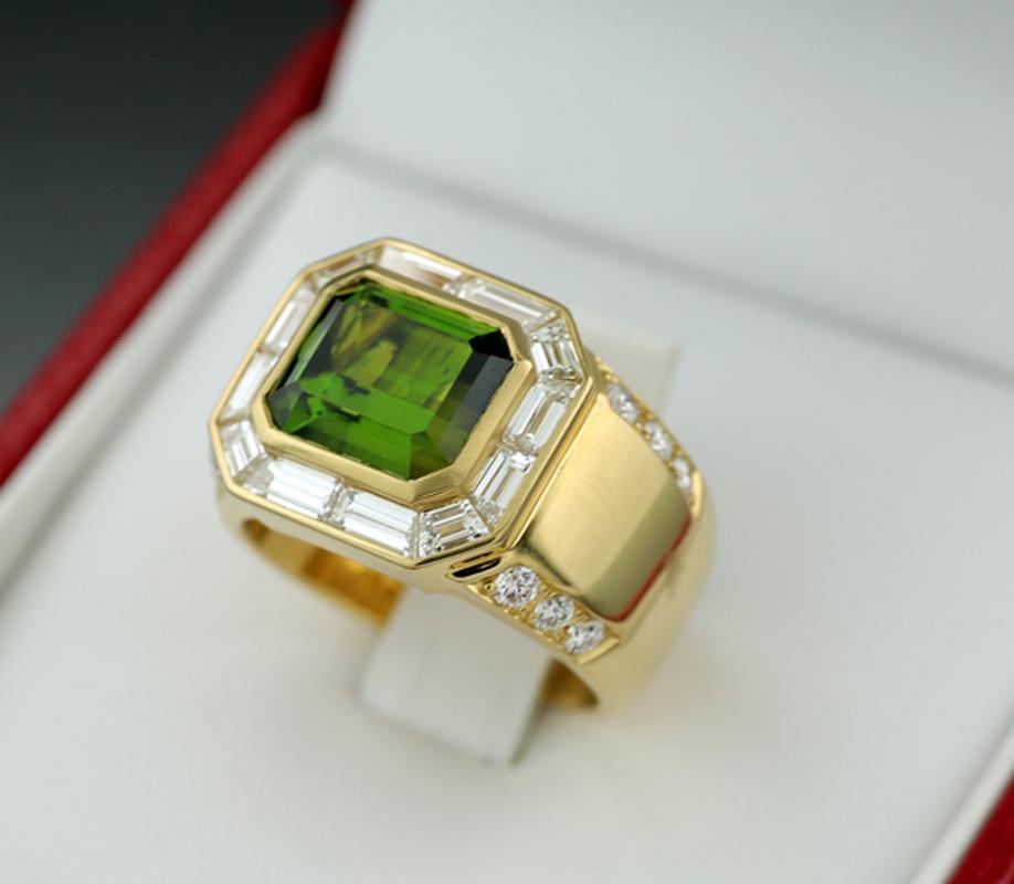 Octagon Cut Cocktail Ring Green Tourmaline Diamonds 6.09 Carat Solid 18 Karat Yellow Gold For Sale