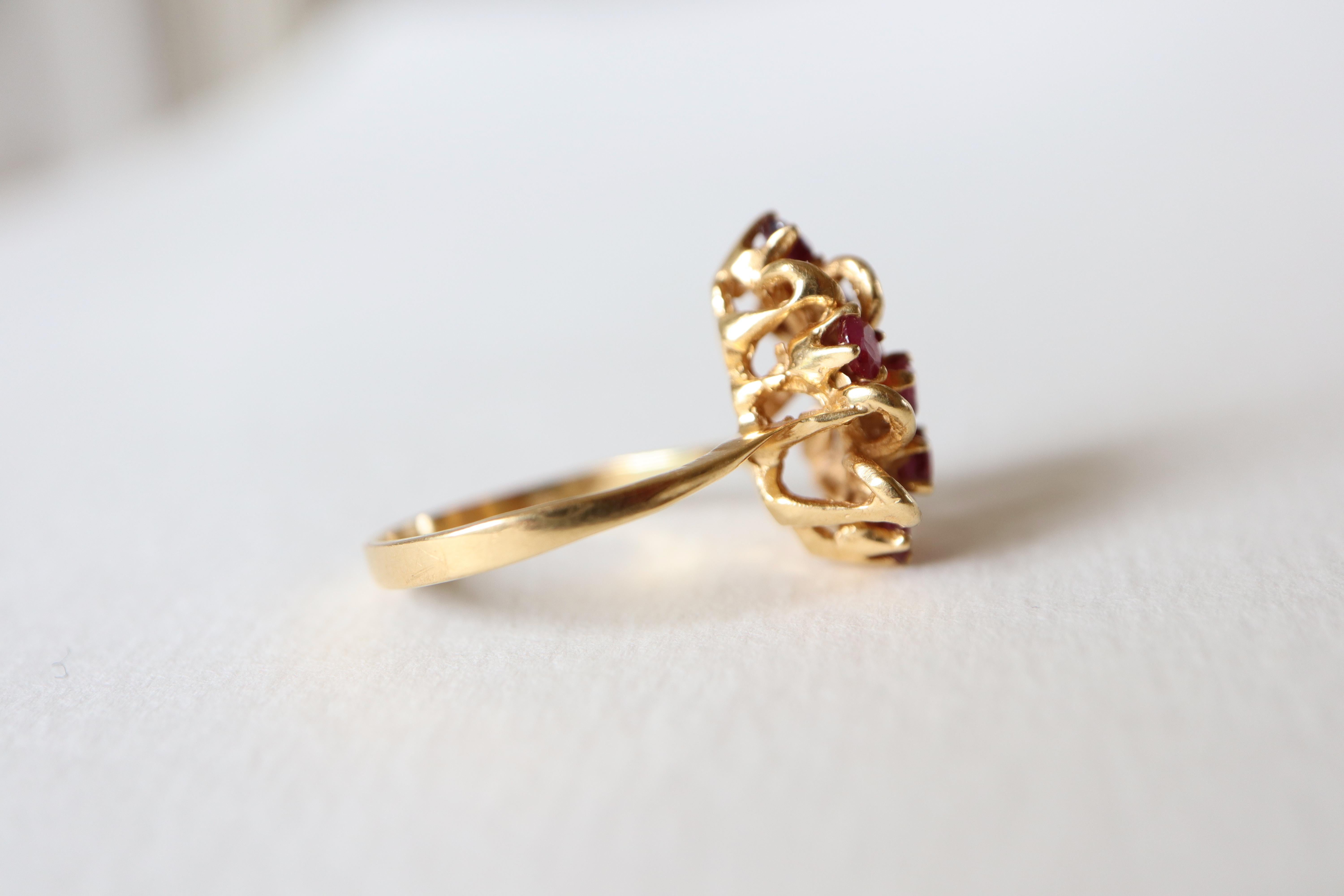 Cocktail  Ring in 18 carat Yellow gold circa 1970  For Sale 8