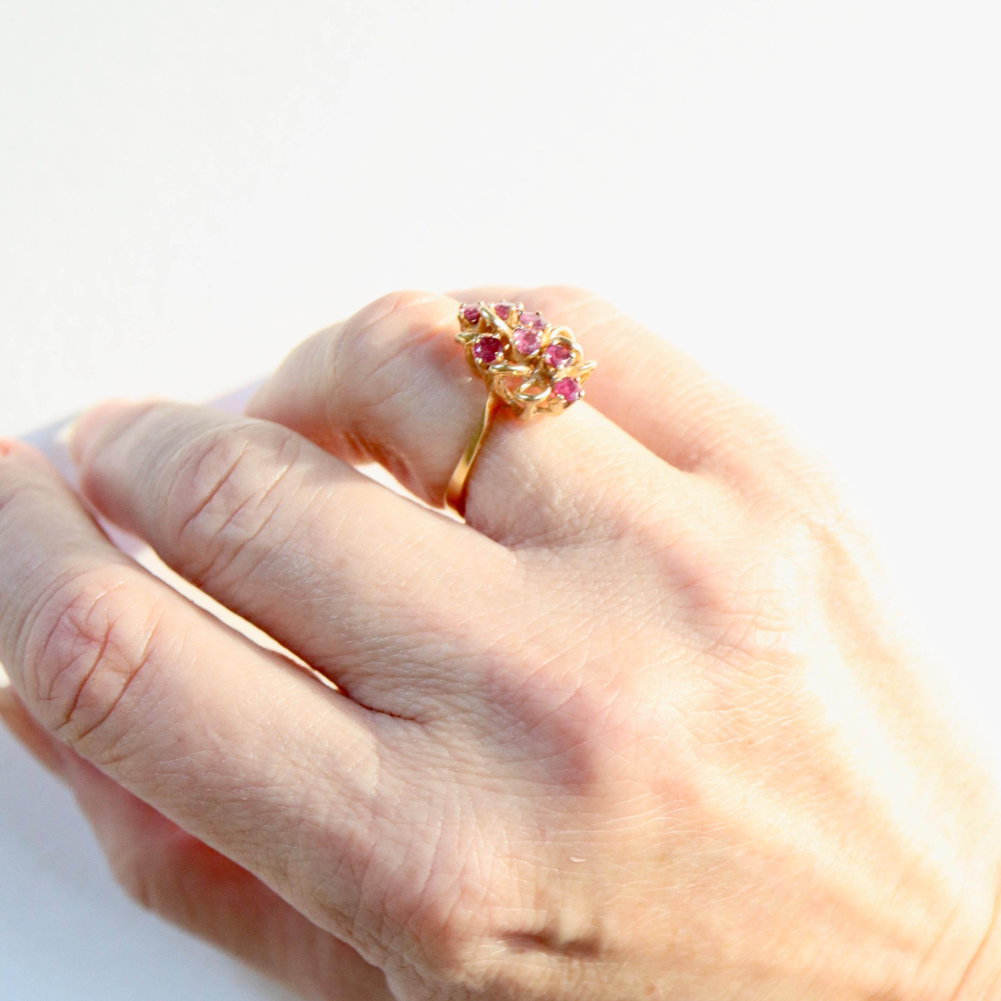 Women's Cocktail  Ring in 18 carat Yellow gold circa 1970  For Sale