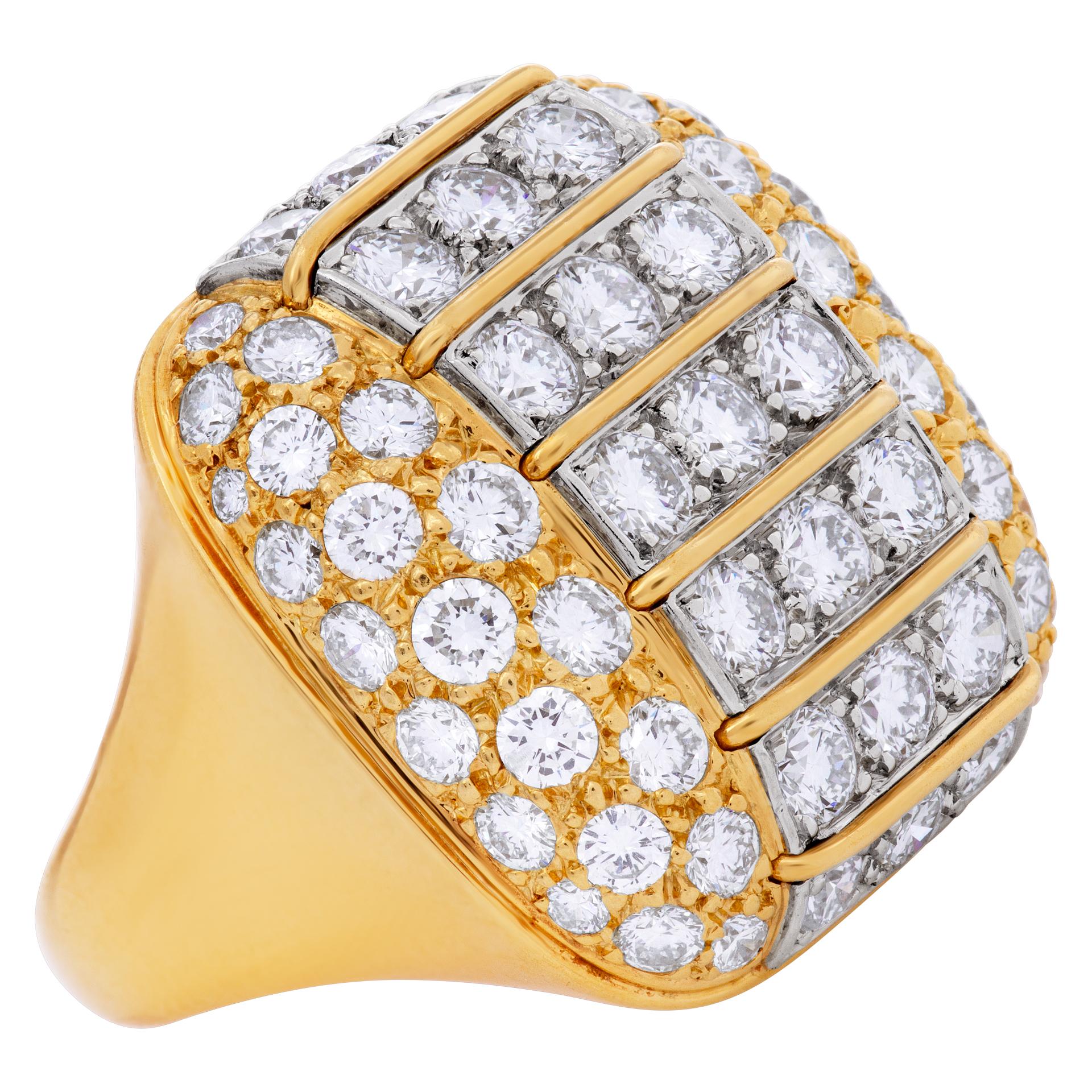 Women's Cocktail Ring in 18k with Diamonds, Cushion Diamond For Sale