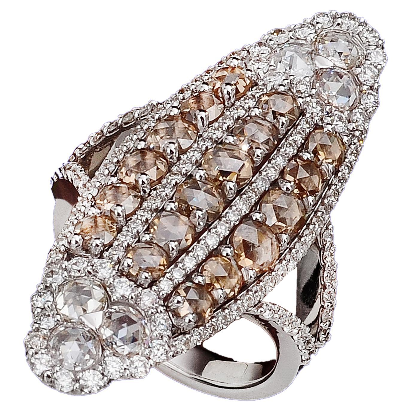 Cocktail ring in 18Kt White Gold, 1, 75 cts Diamonds & 1, 75 Brown Diamonds 