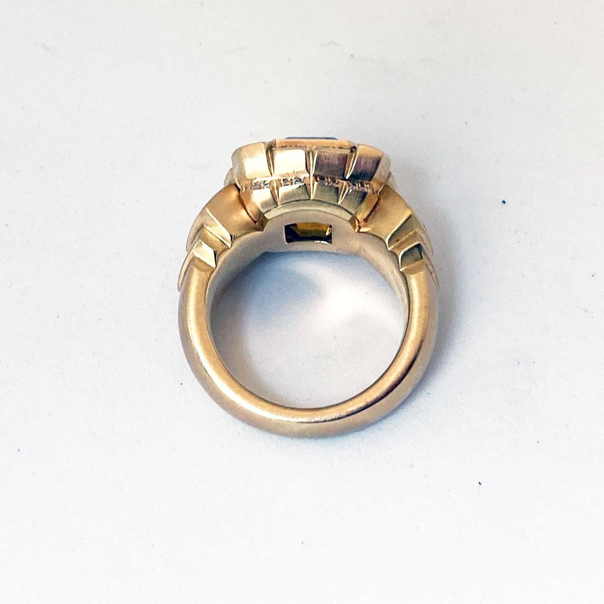 Contemporary Diamond Cocktail Ring in Rose Gold 18 Karat with Asscher Cut Green Garnet For Sale