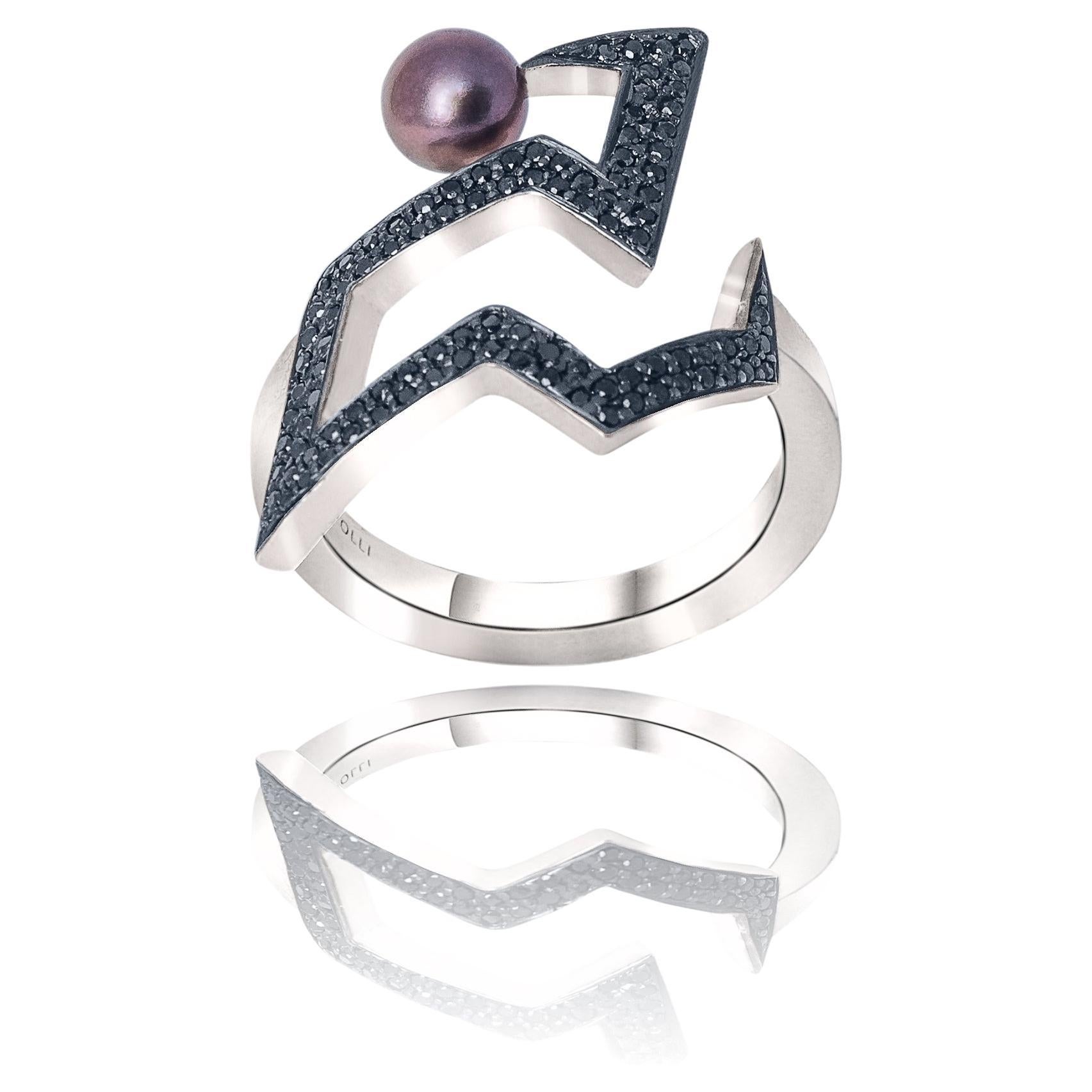 Cocktail Ring in Silver with Black Diamonds and Tahitian Pearl For Sale