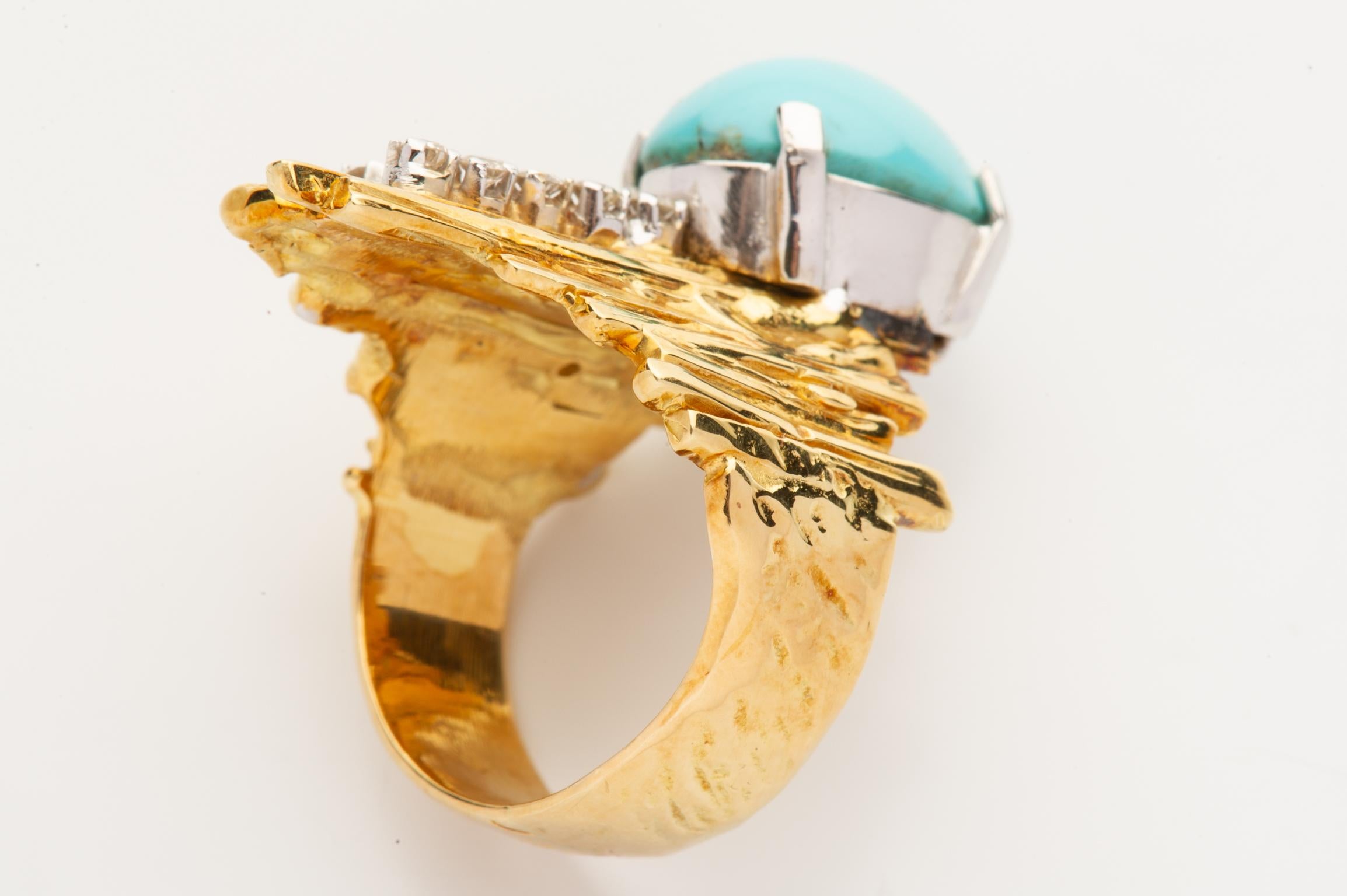 Gold Cocktail Ring in Turquoise Cabochon and Diamonds For Sale