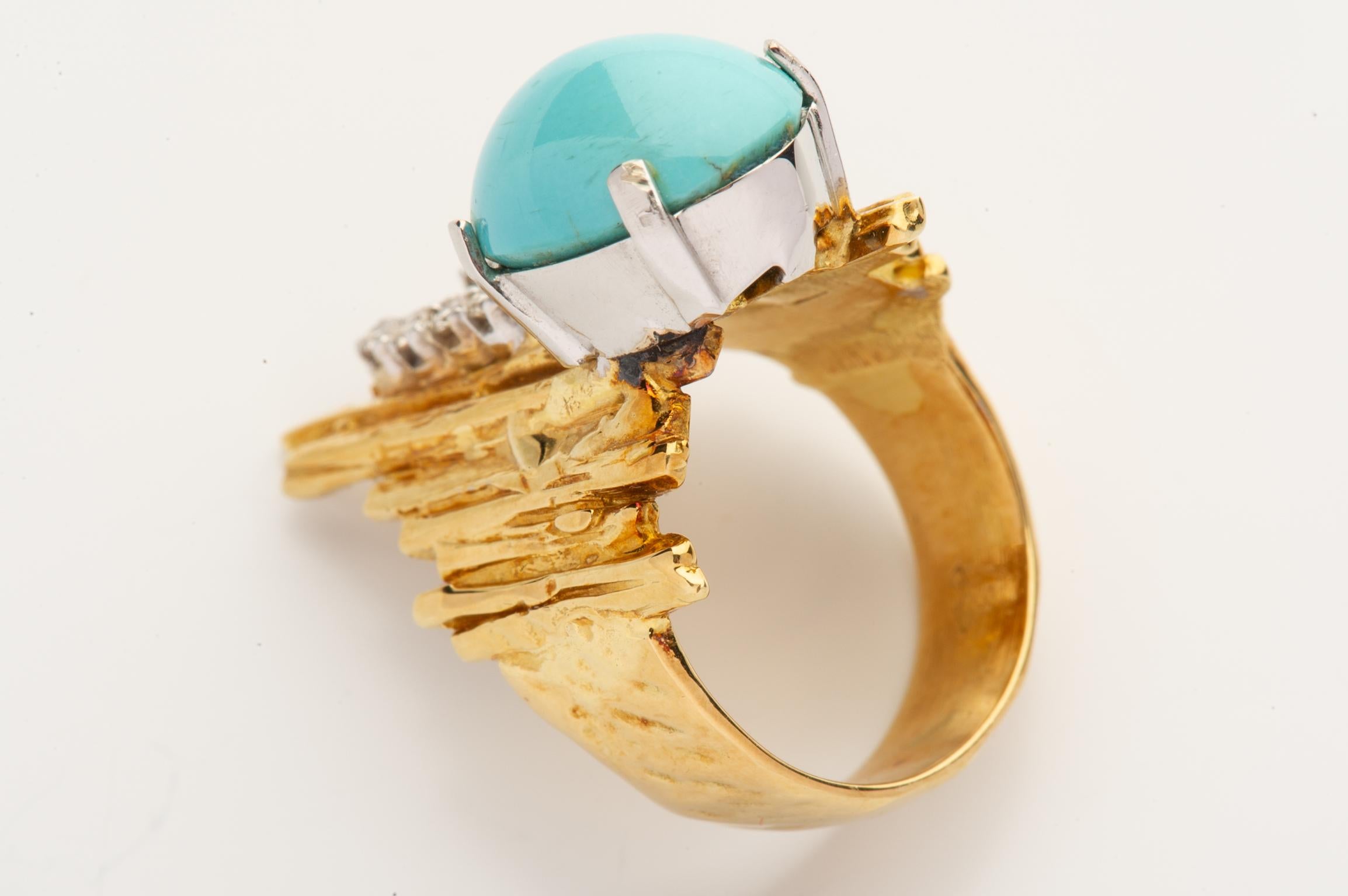 Cocktail Ring in Turquoise Cabochon and Diamonds For Sale 1