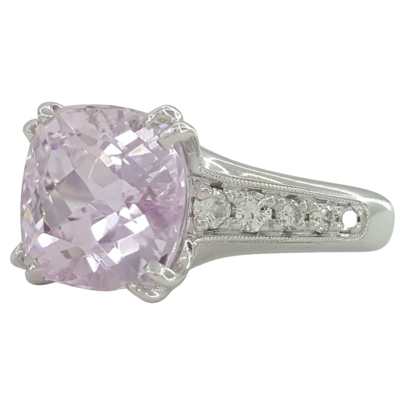 Introducing the Stunning 14K White Gold Fashion/Cocktail Ring featuring a Cushion Cut Morganite and Sparkling Round Brilliant Cut Diamonds!

Elegance and sophistication meet in this captivating piece, designed to make a statement wherever you