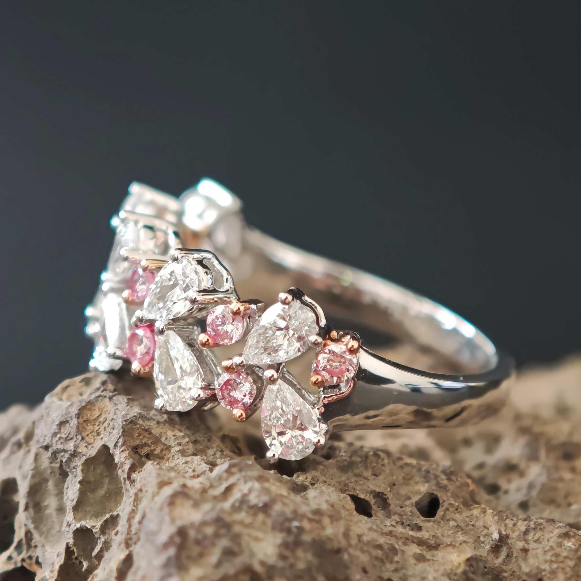 Cocktailring, natürliche runde Pink & Pear White Diamanten 1,28 ct.  18K Gold im Angebot 8