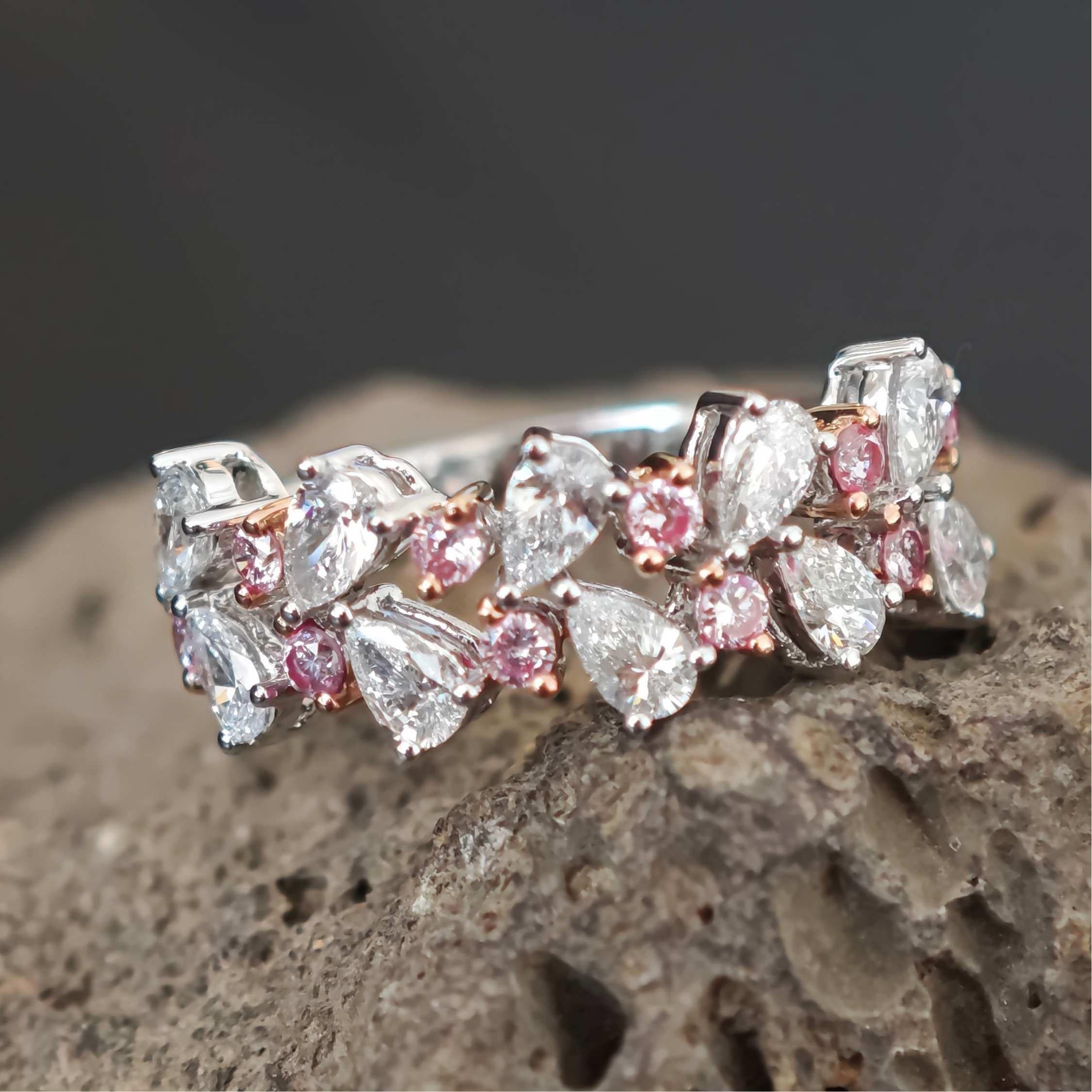 Cocktailring, natürliche runde Pink & Pear White Diamanten 1,28 ct.  18K Gold für Damen oder Herren im Angebot