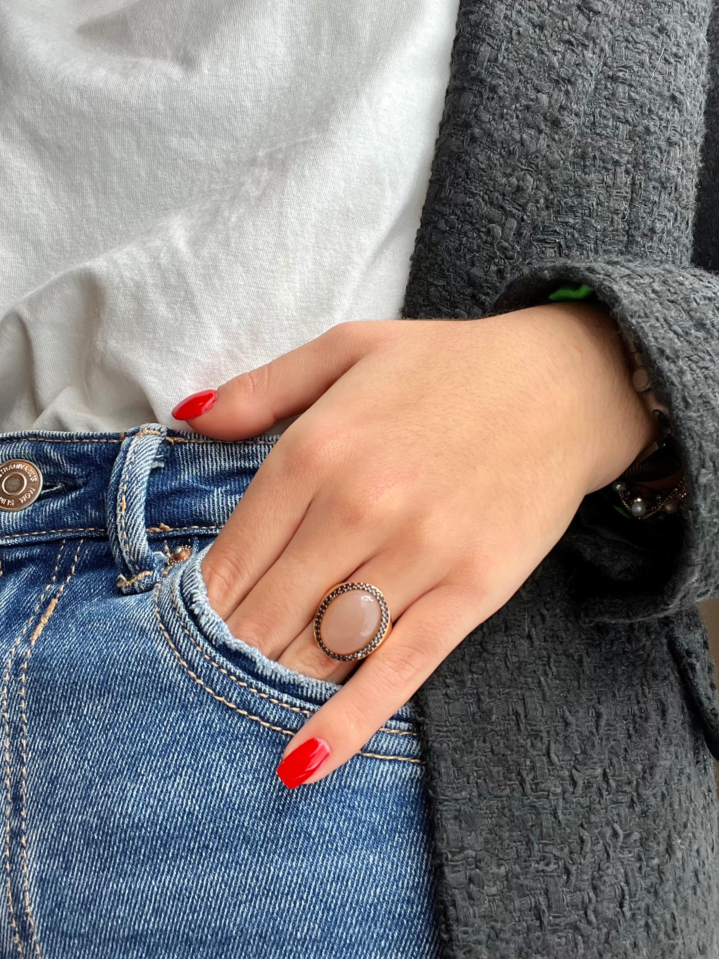 Cocktail Ring Pfirsich Moostone Braun Zirkon Rose Gold 18 Karat (Art déco) im Angebot