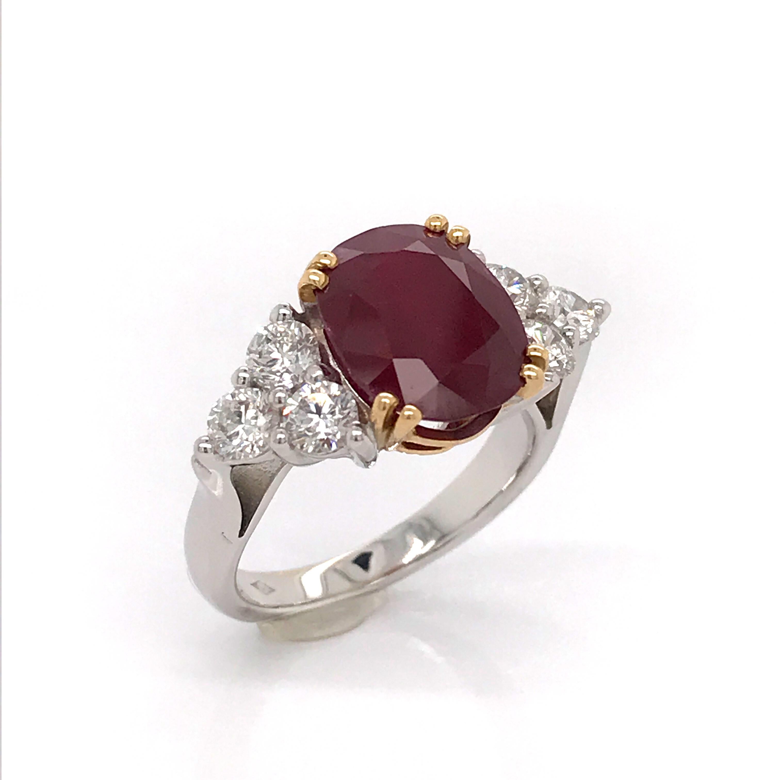 Contemporary Cocktail Ring Ruby White Diamonds White Gold 18 Karat For Sale