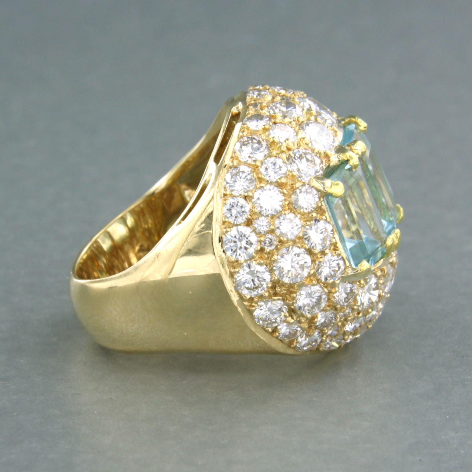 Cocktail Ring set with topaz and diamonds 18k yellow gold In Good Condition For Sale In The Hague, ZH