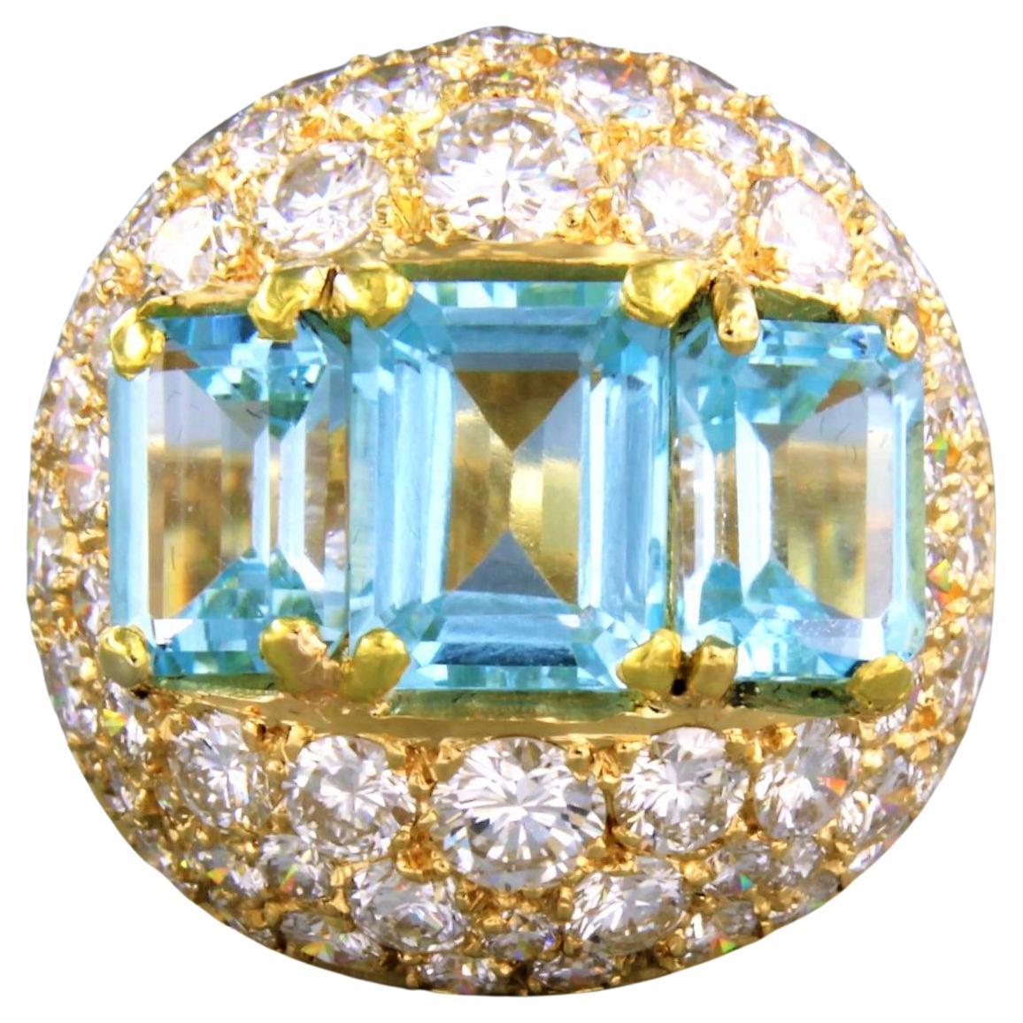 Cocktail Ring set with topaz and diamonds 18k yellow gold For Sale