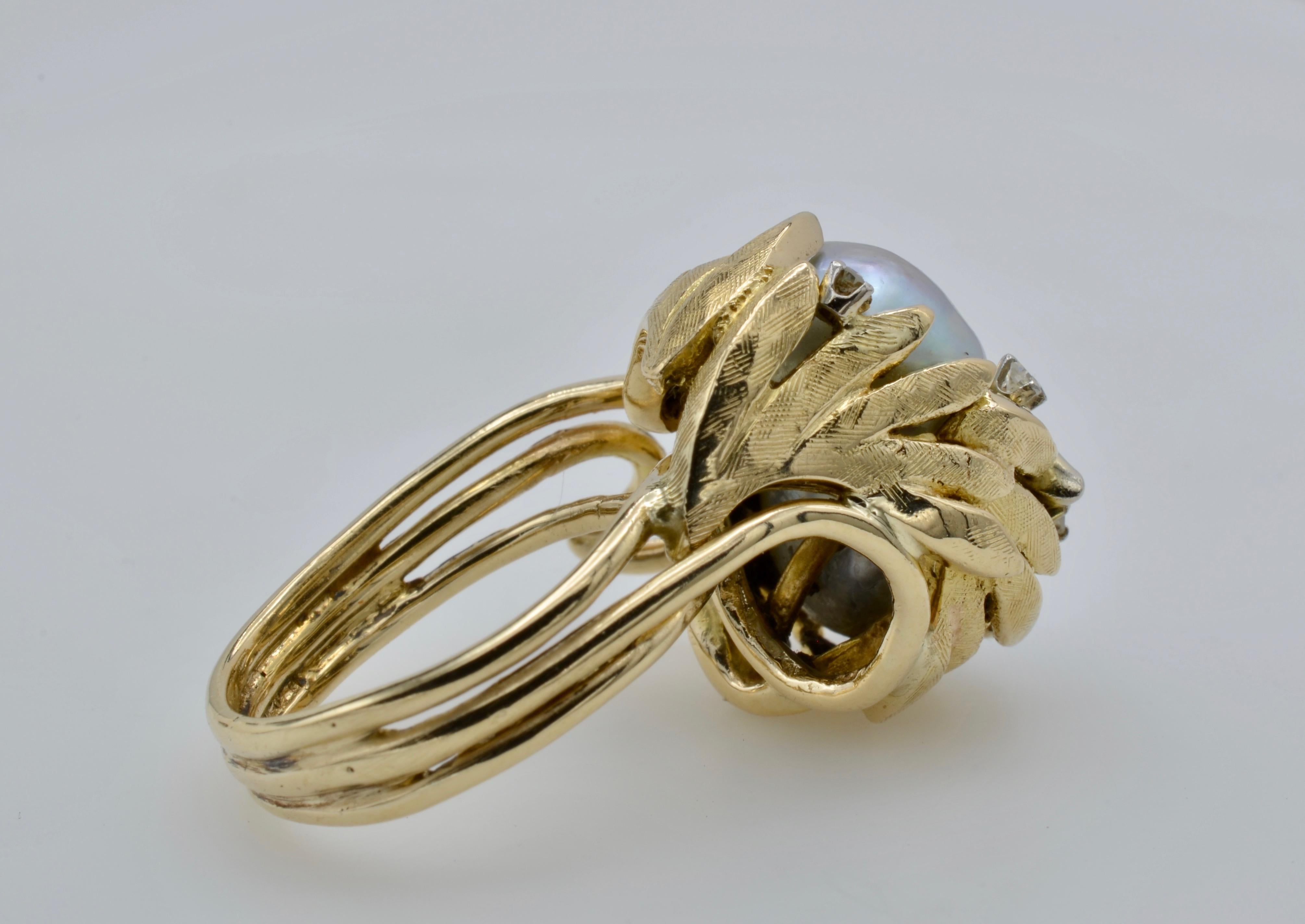 South Sea Pearl Diamond Ring Leaves Circa 1970 In Excellent Condition For Sale In Berkeley, CA