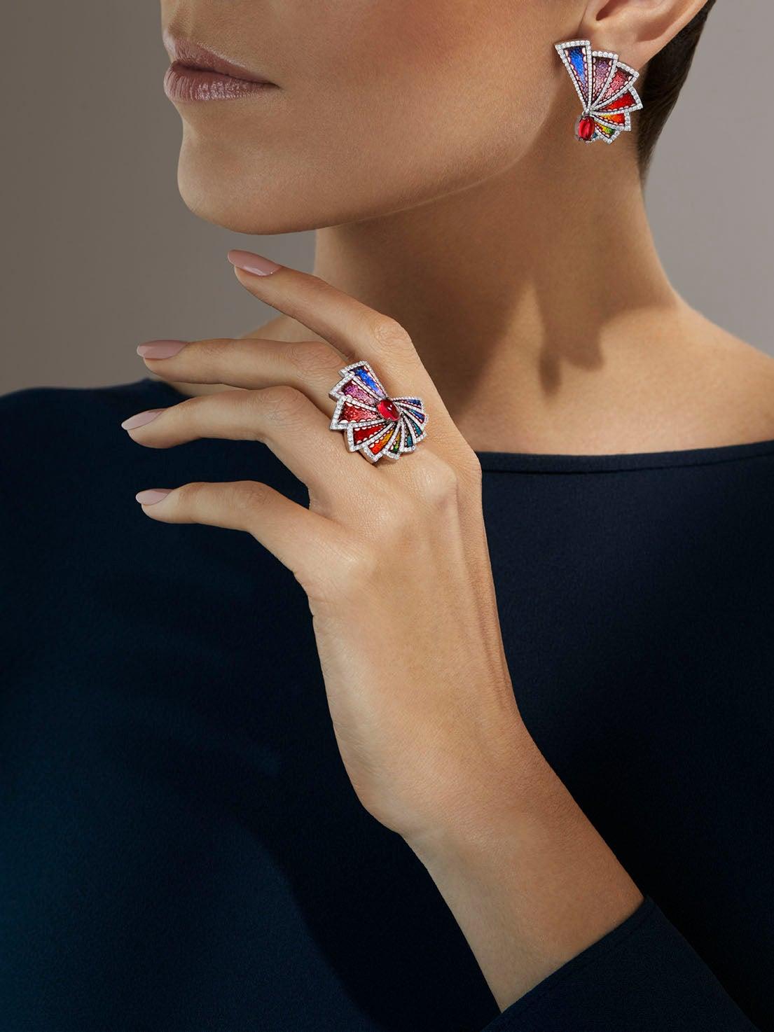 For Sale:  Cocktail Ring White Gold White Diamonds Rubelite Hand Decorated with Micromosaic 5