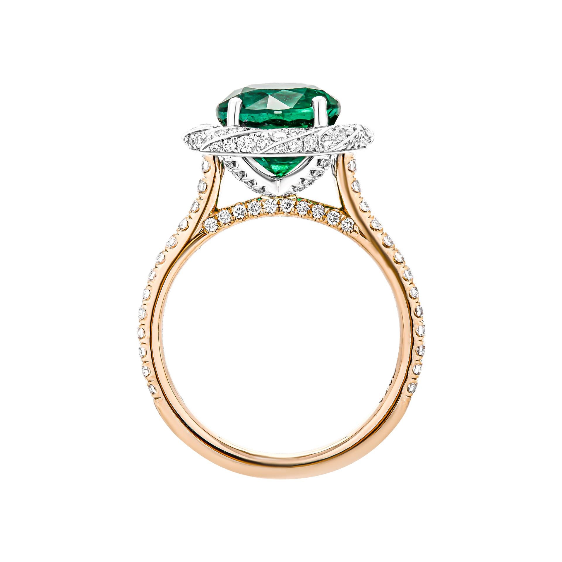 Round Cut Cocktail Ring with 2.60ct Round Green Emerald For Sale