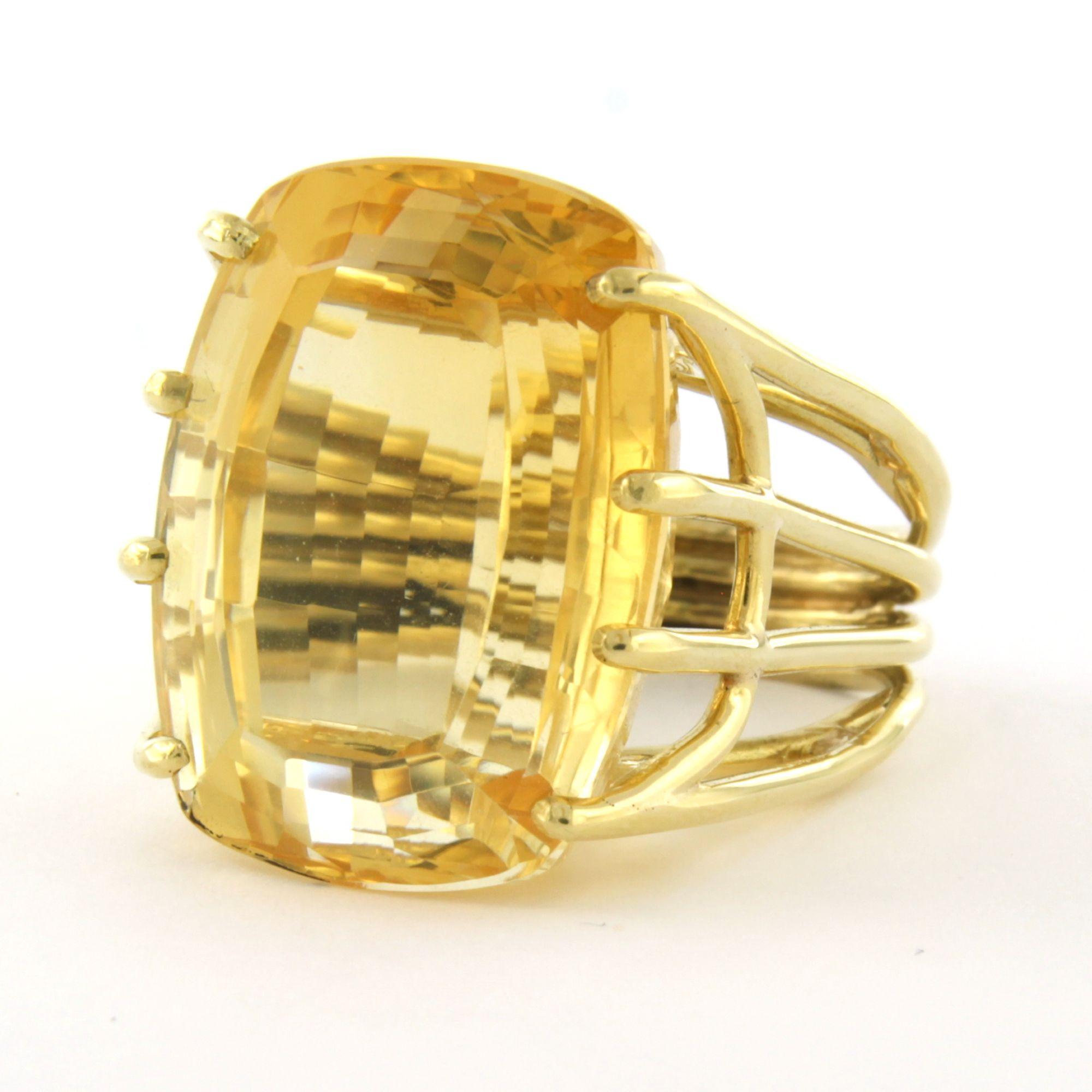 Cocktail ring with a citrine up to 45.00 ct 18k gold – 22.9 grams Excellent état - En vente à The Hague, ZH