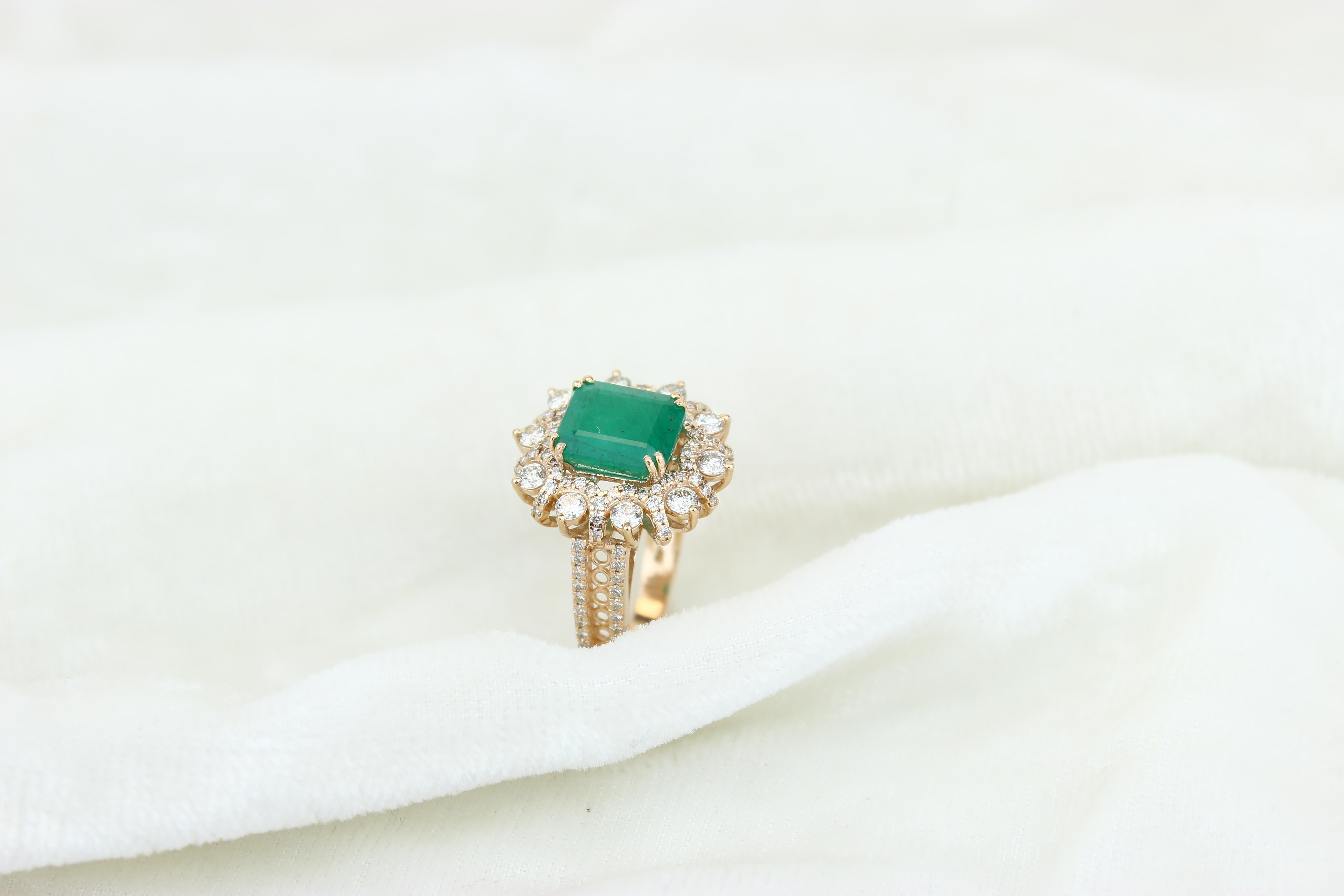 For Sale:  Cocktail Ring with a Natural Emerald & Diamonds in 18k Solid Gold 3