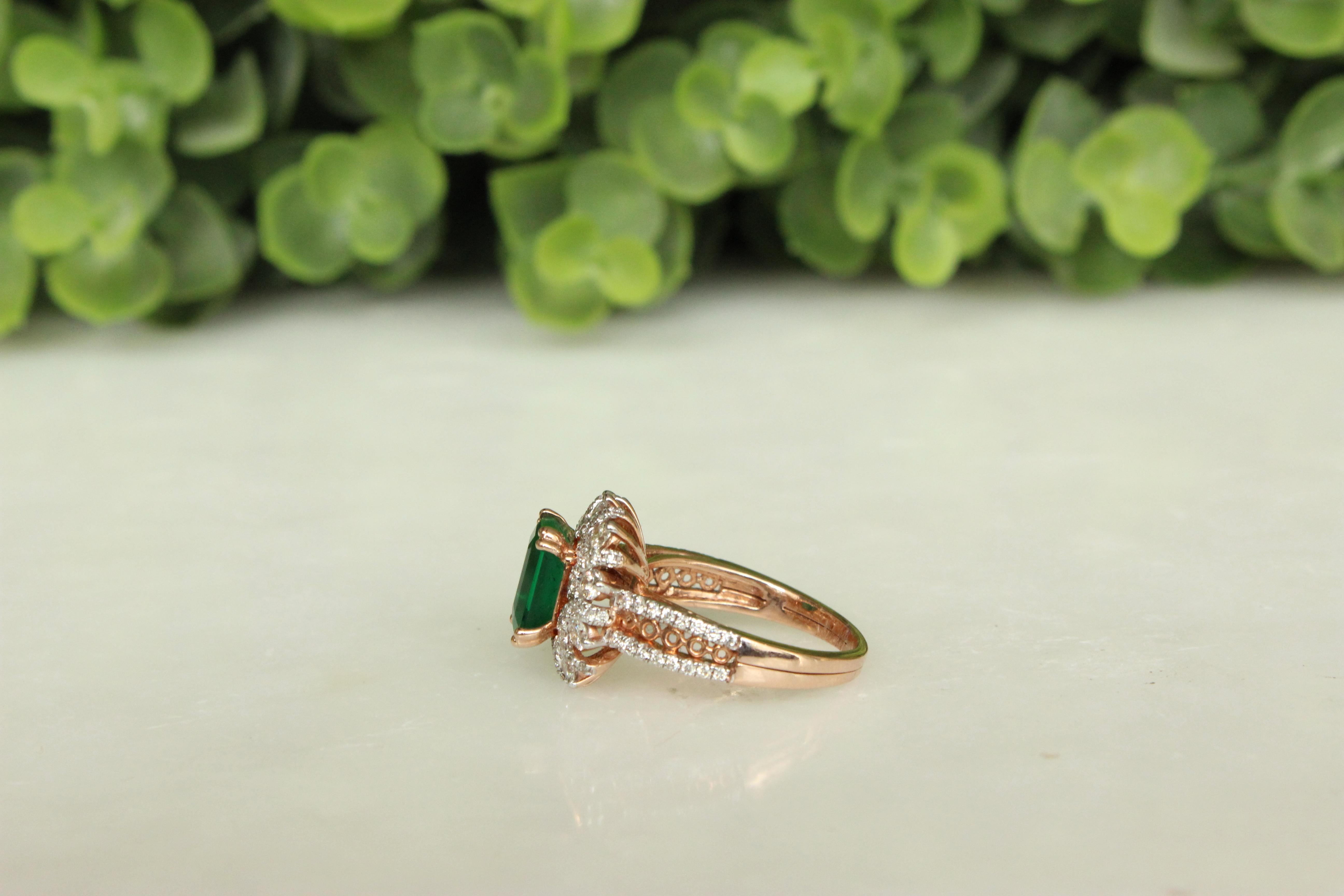 For Sale:  Cocktail Ring with a Natural Emerald & Diamonds in 18k Solid Gold 9