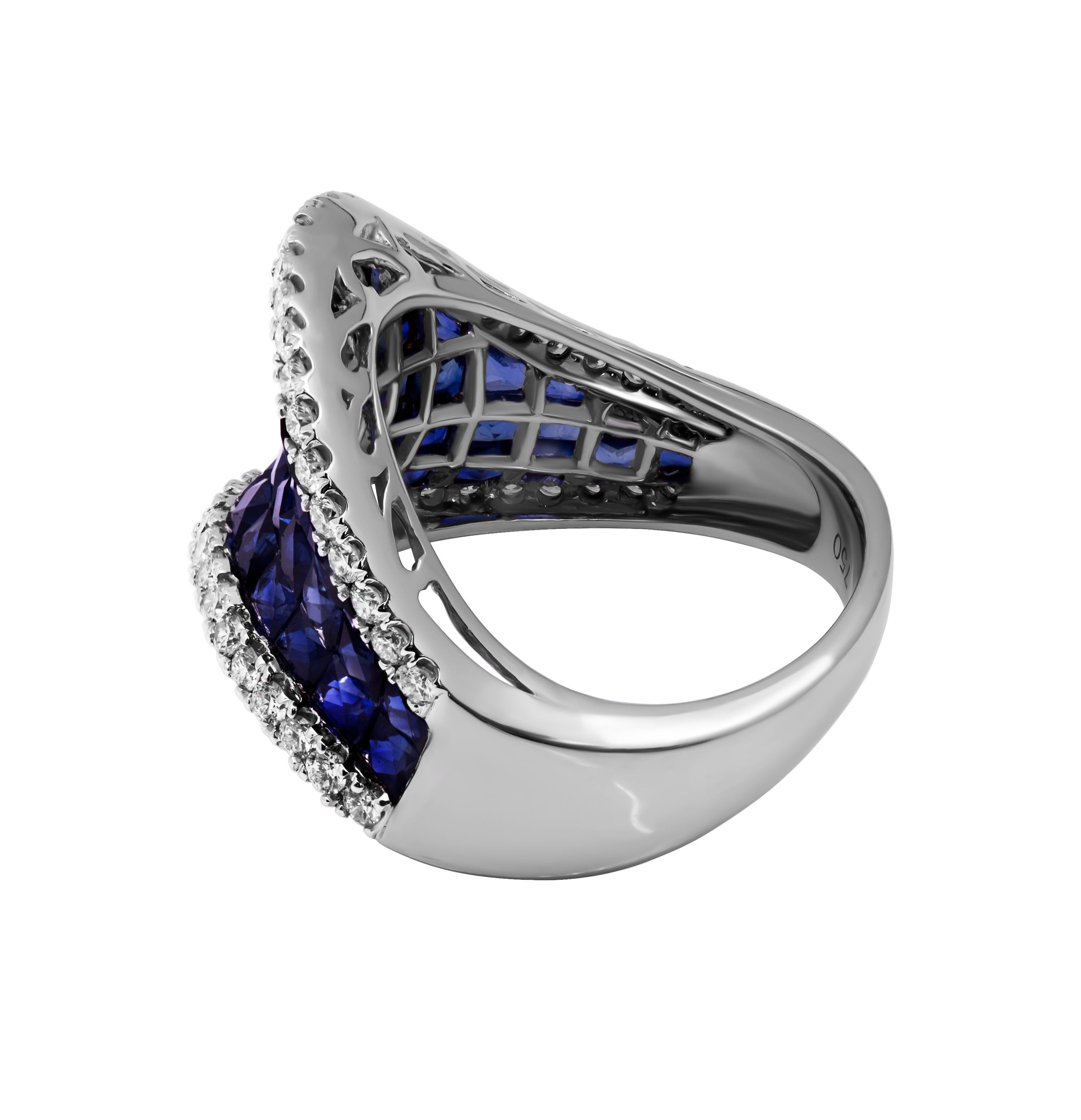 Anello da cocktail con diamanti e zaffiri blu in oro bianco 18 ct.
Diamante rotondo: 0,83ct - 50 pietre
Zaffiro blu: 3,97ct - 52 pietre
Dimensione 6.25
