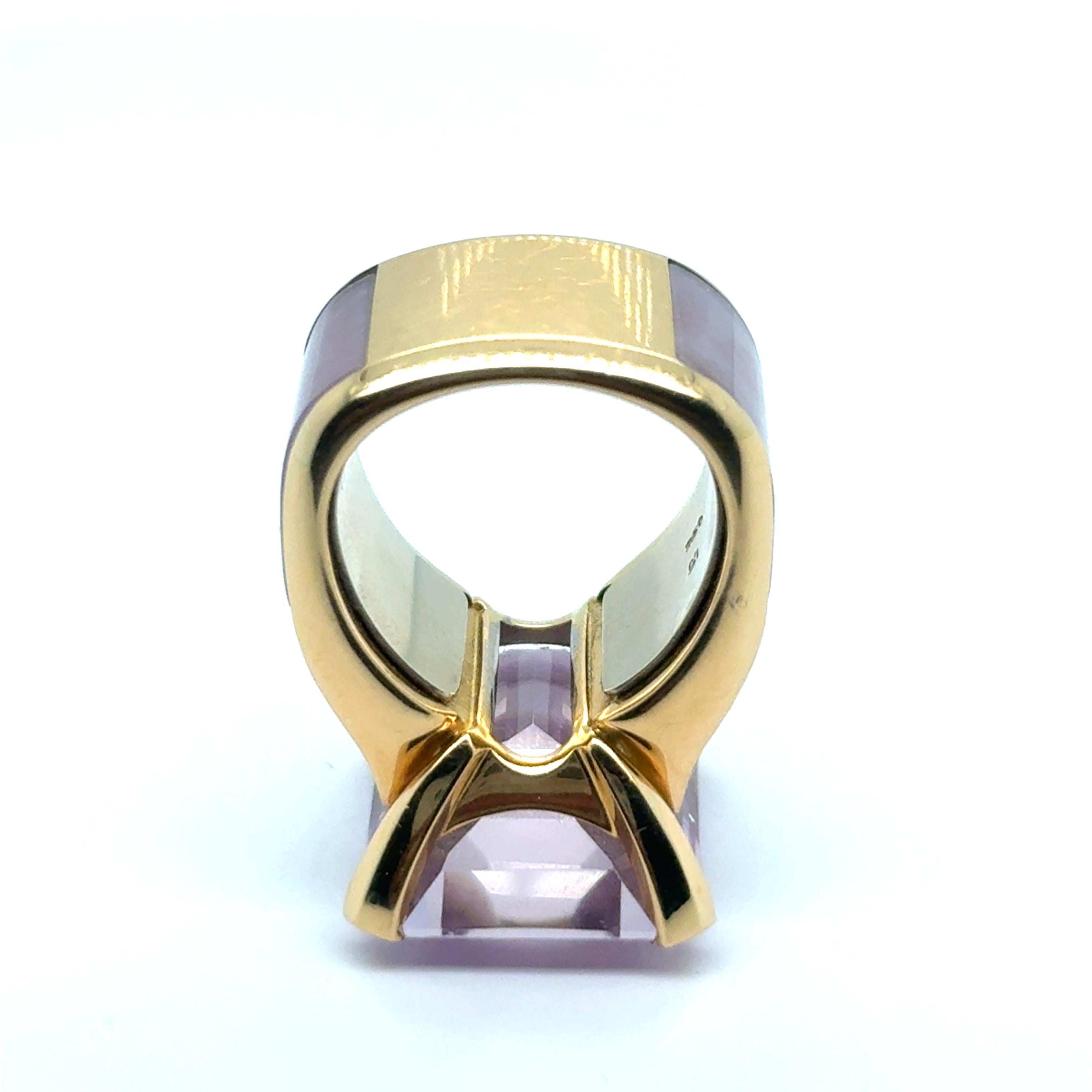 Cocktailring mit Diamanten und Kunzit aus 18 Karat Gelbgold von Binder im Angebot 7