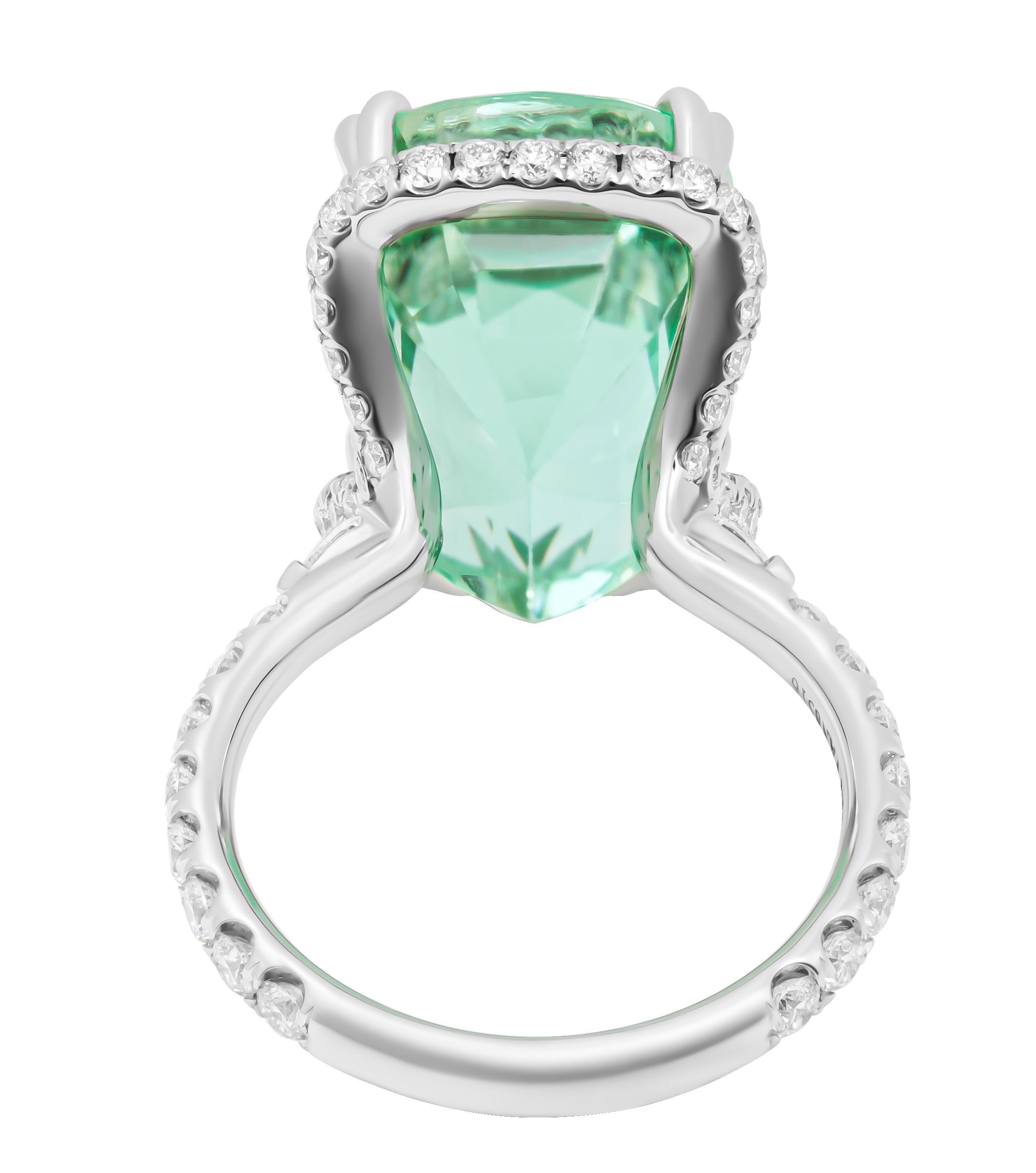 Anillo de cóctel con kunzita menta Corte esmeralda en venta