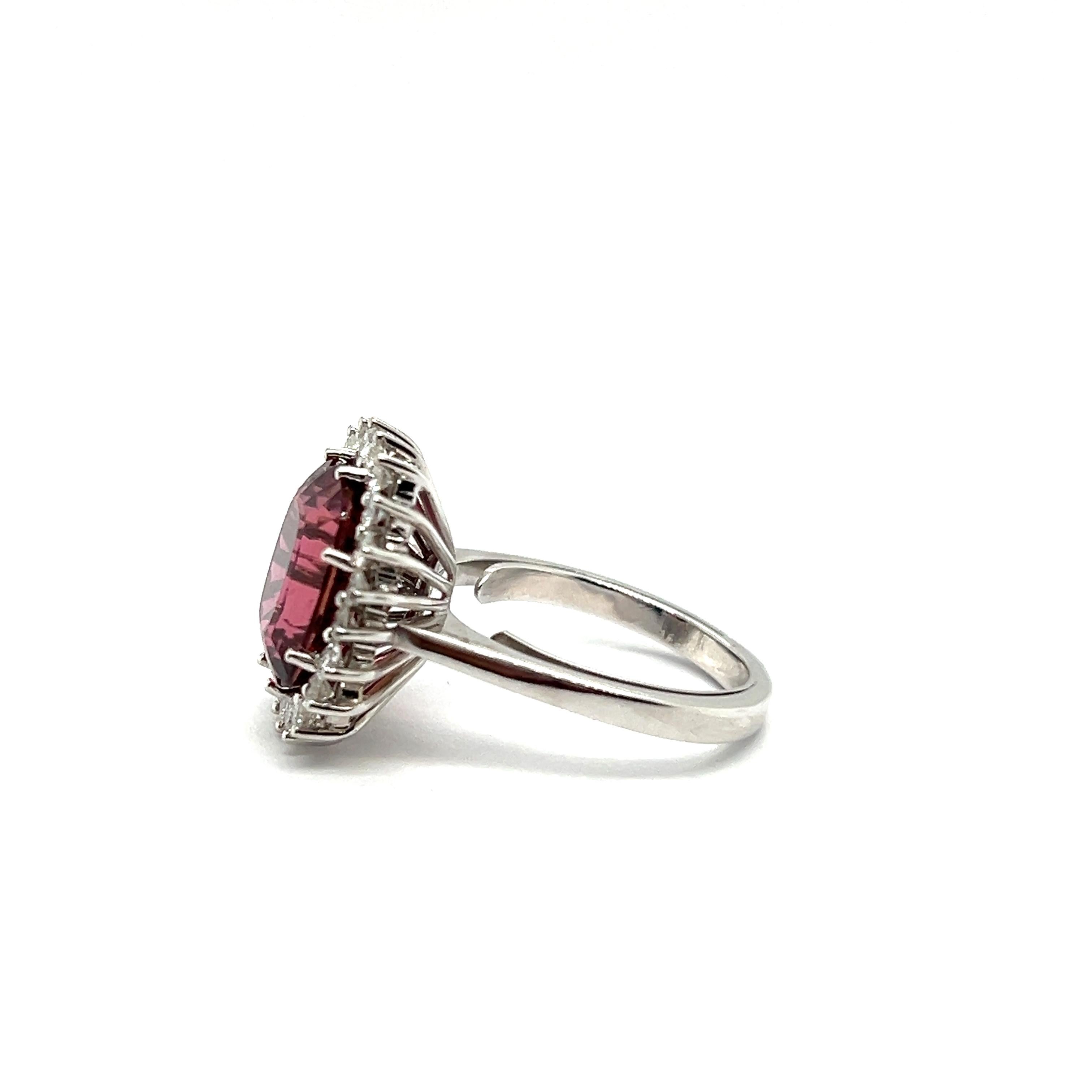  Cocktail Ring with Pink Tourmaline & Diamond in 18 Karat White Gold For Sale 1