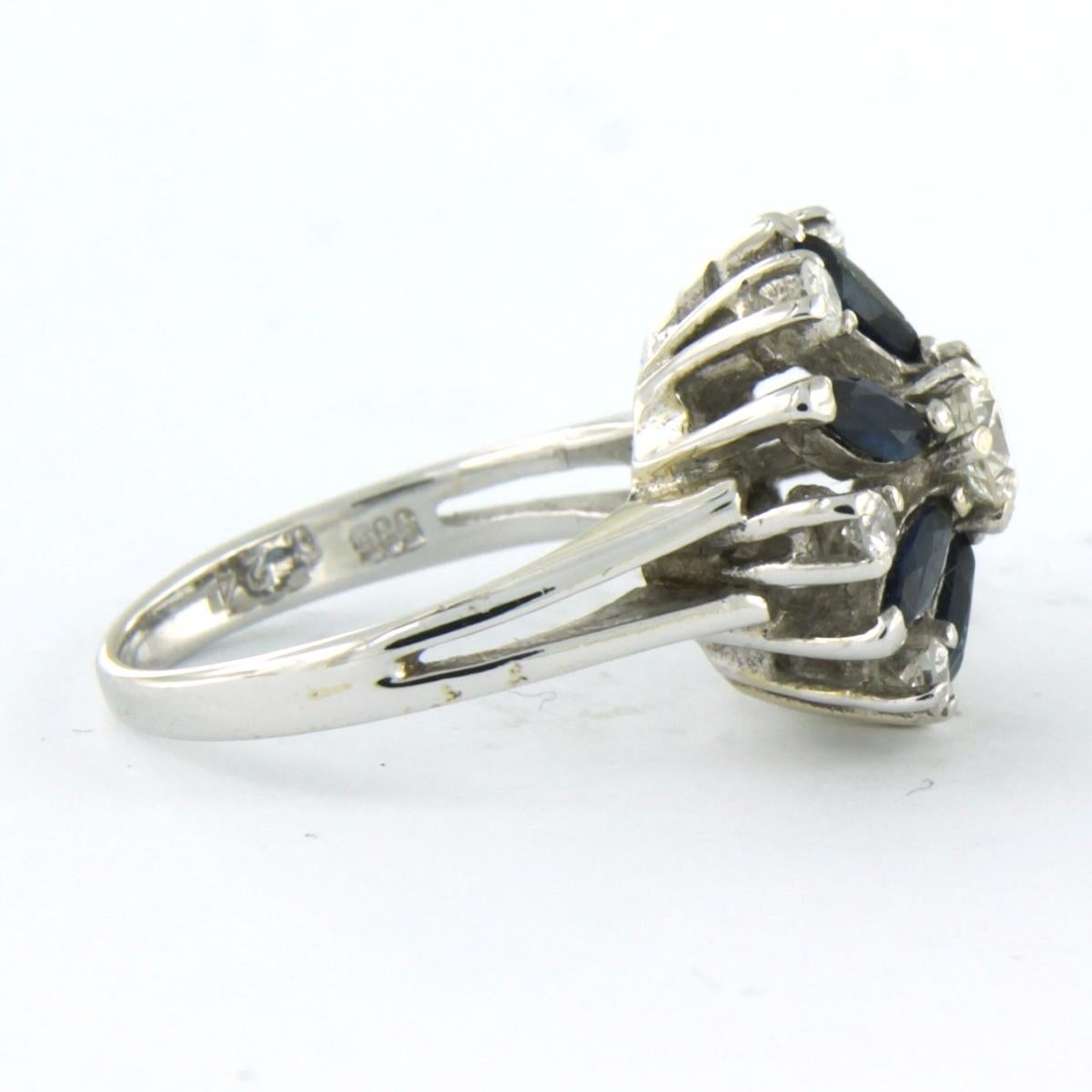 Anillo de cóctel con zafiro y diamantes talla brillante de hasta 0,56 ct Oro de 14k Corte brillante en venta