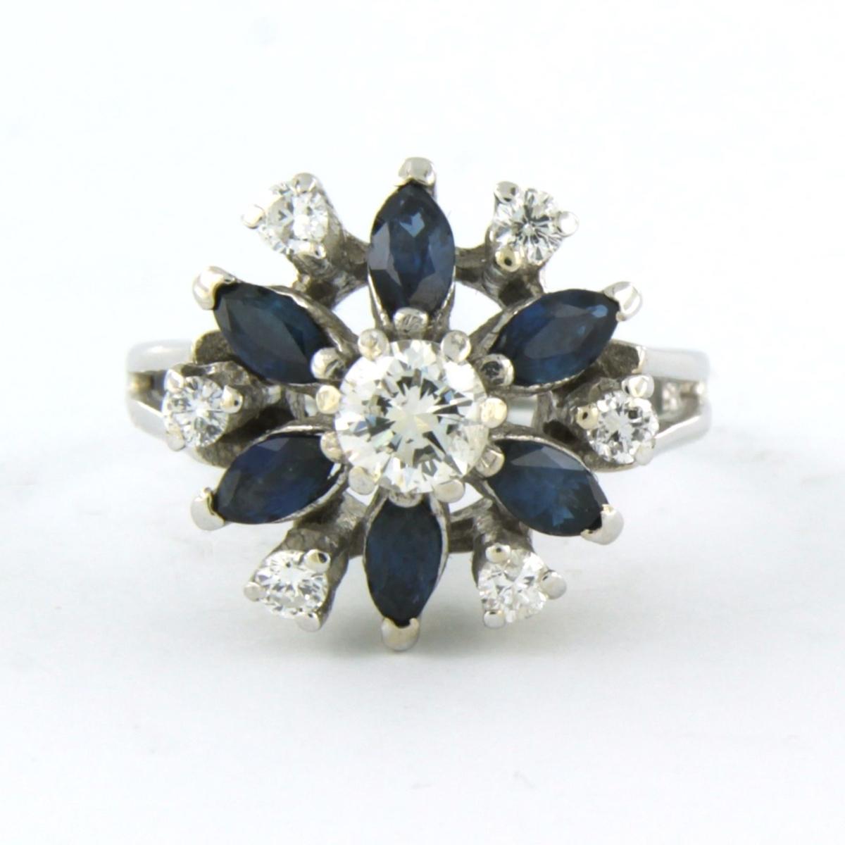 De las mujeres Anillo de cóctel con zafiro y diamantes talla brillante de hasta 0,56 ct Oro de 14k en venta
