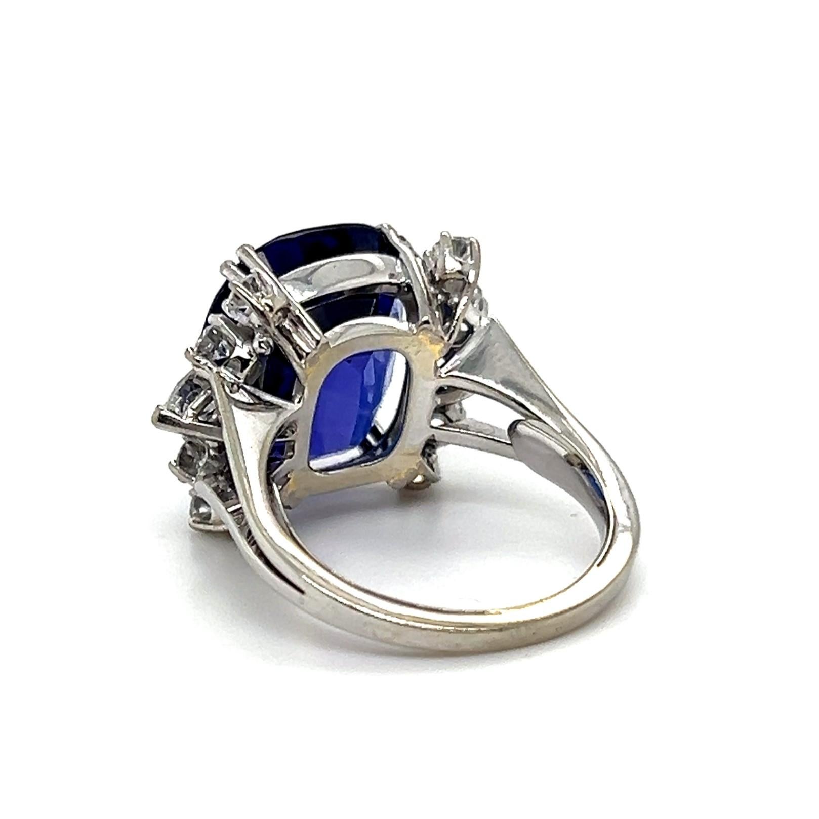 Anello Cocktail con tanzanite e diamanti in oro bianco 18 carati in vendita 11