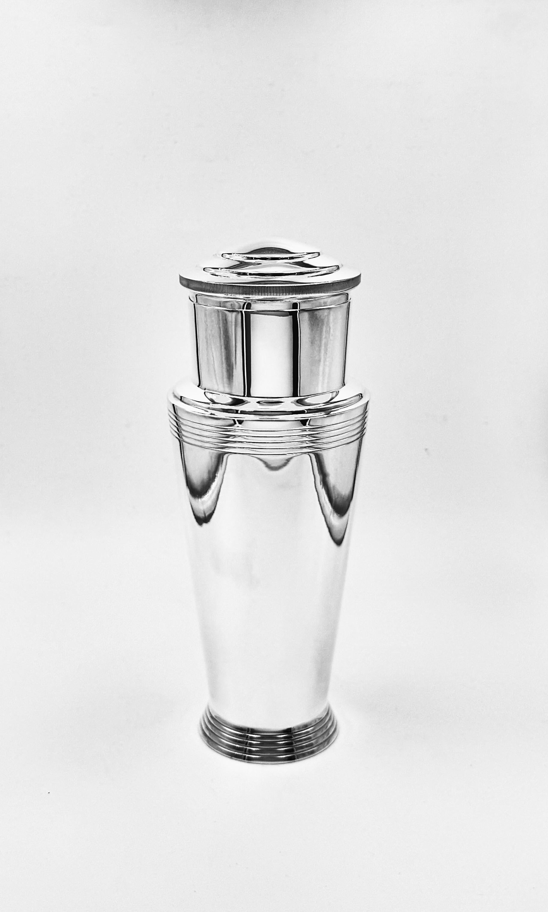 English Cocktail Shaker For Sale